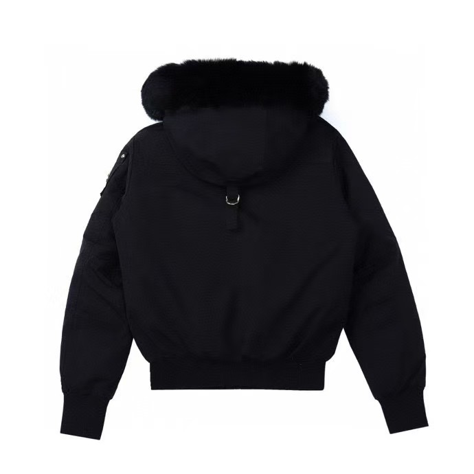 【MOOSE KNUCKLES 公式旗艦店】メンズ ダウンジャケット ご好評に付き再入荷！