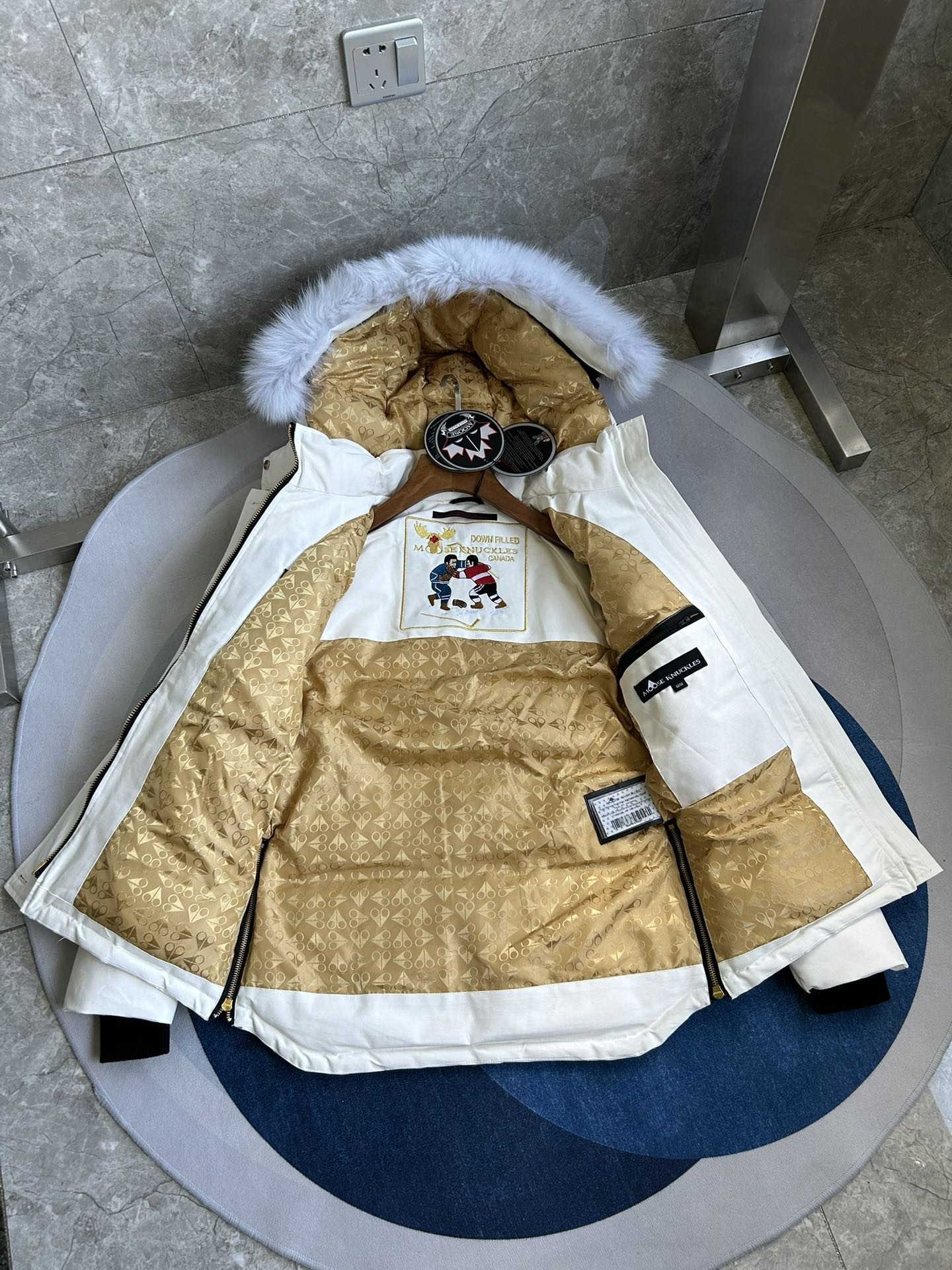 【MOOSE KNUCKLES 公式旗艦店】ダウンジャケット05 ご好評に付き再入荷！