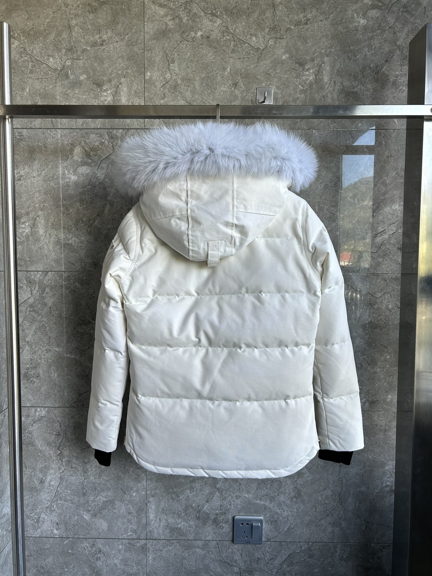 【MOOSE KNUCKLES 公式旗艦店】ダウンジャケット05 ご好評に付き再入荷！