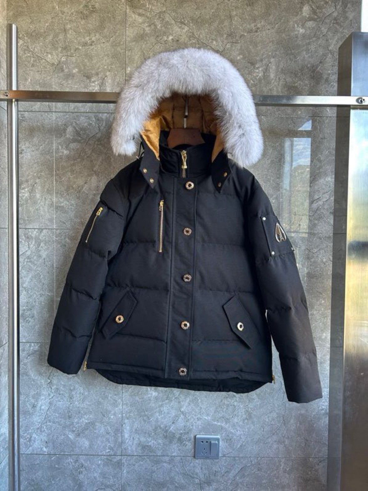 【MOOSE KNUCKLES 公式旗艦店】ダウンジャケット05 ご好評に付き再入荷！