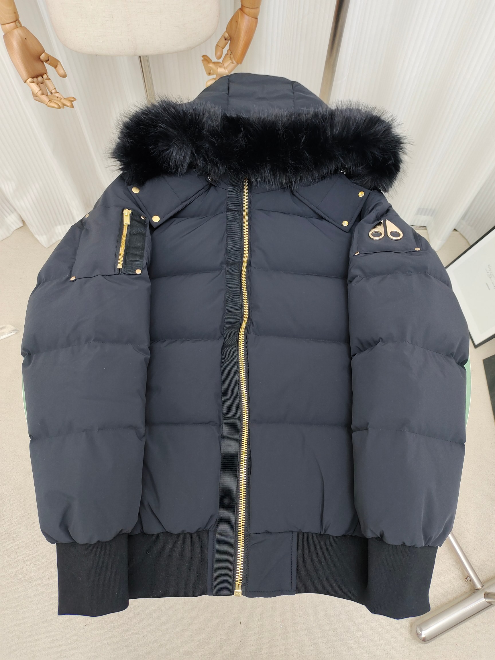 【MOOSE KNUCKLES 公式旗艦店】ダウンジャケット 男女兼用 ご好評に付き再入荷！