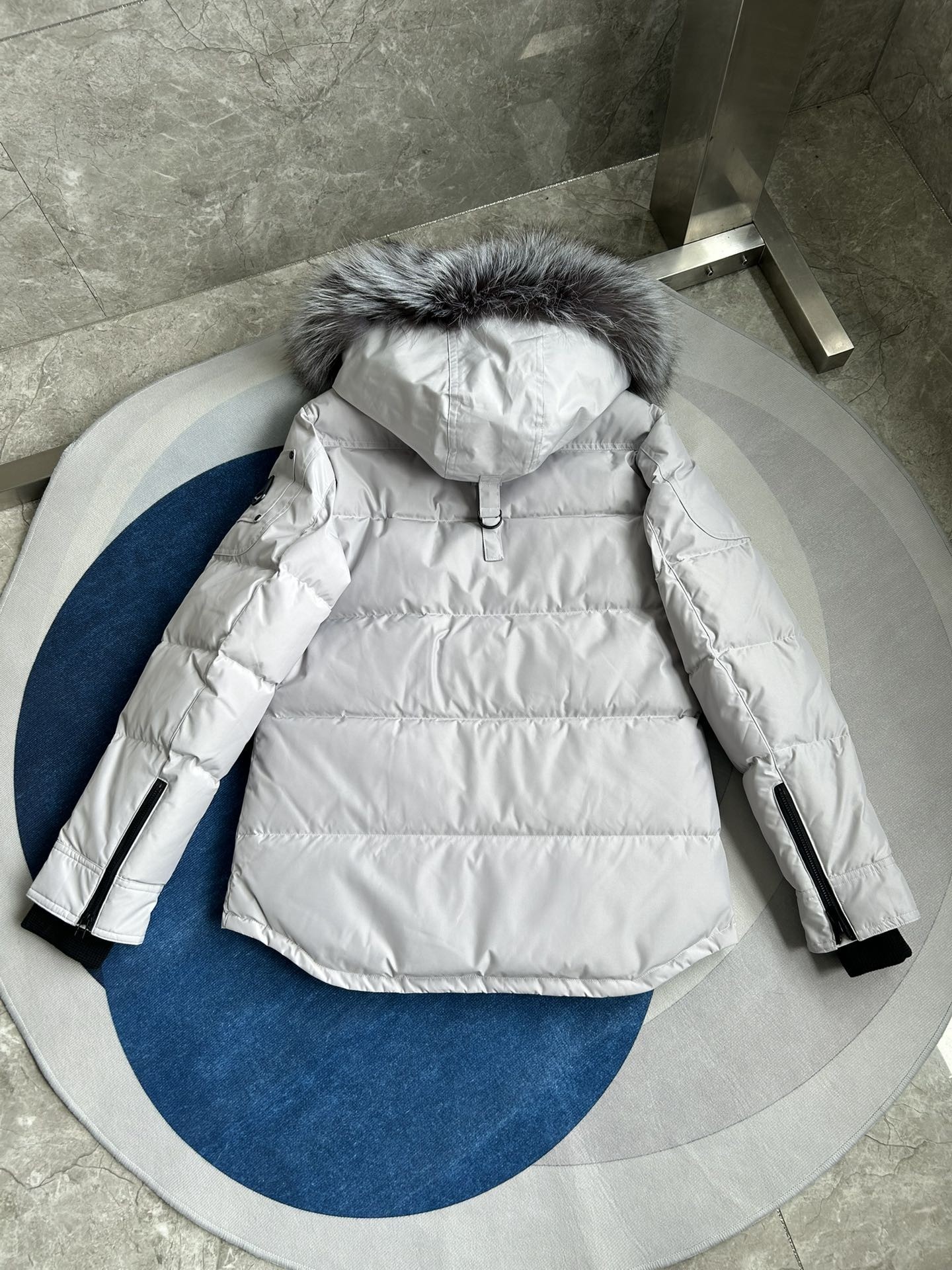 【MOOSE KNUCKLES 公式旗艦店】ダウンジャケット 男女兼用 ご好評に付き再入荷！