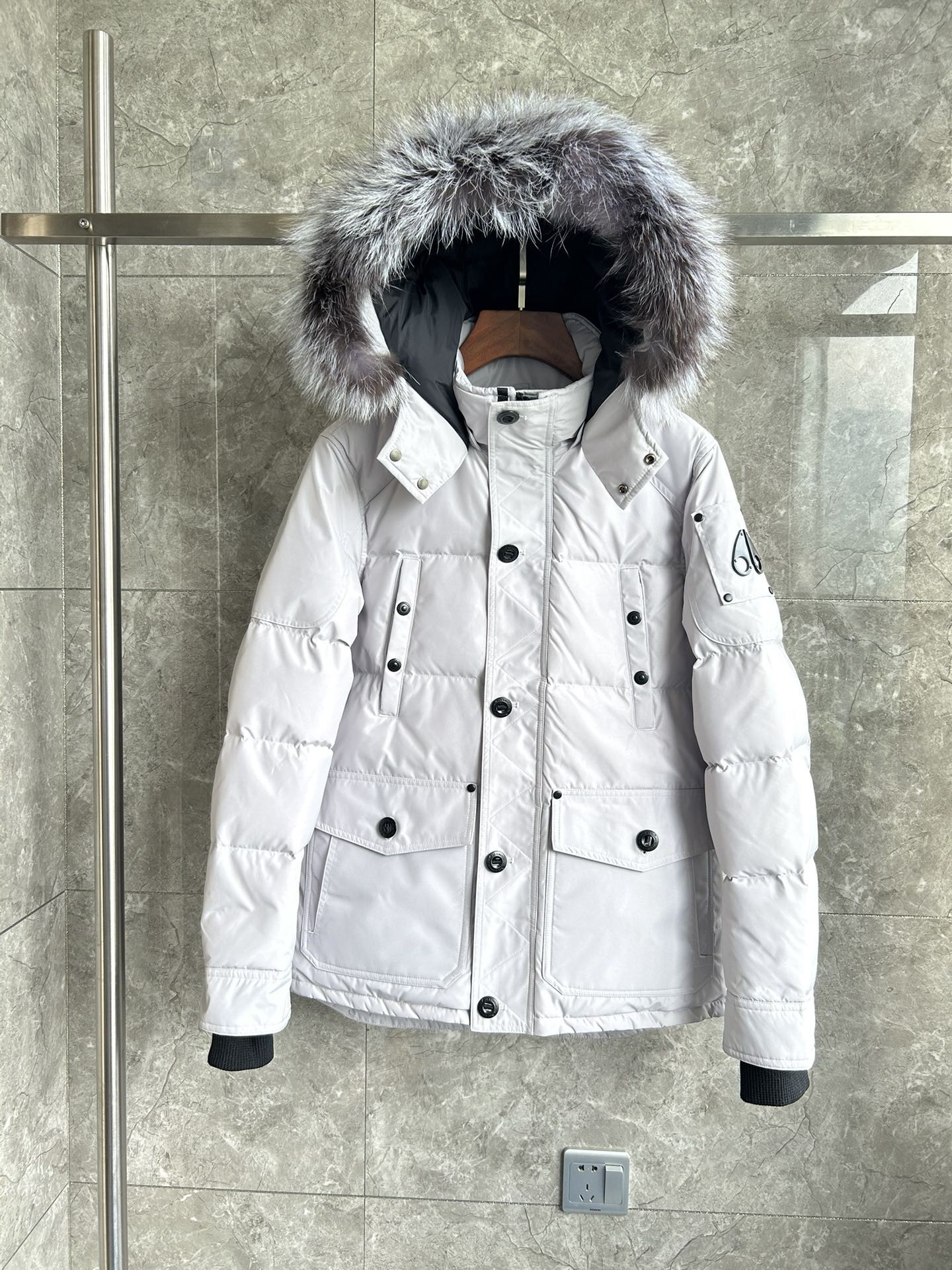 【MOOSE KNUCKLES 公式旗艦店】ダウンジャケット 男女兼用 ご好評に付き再入荷！