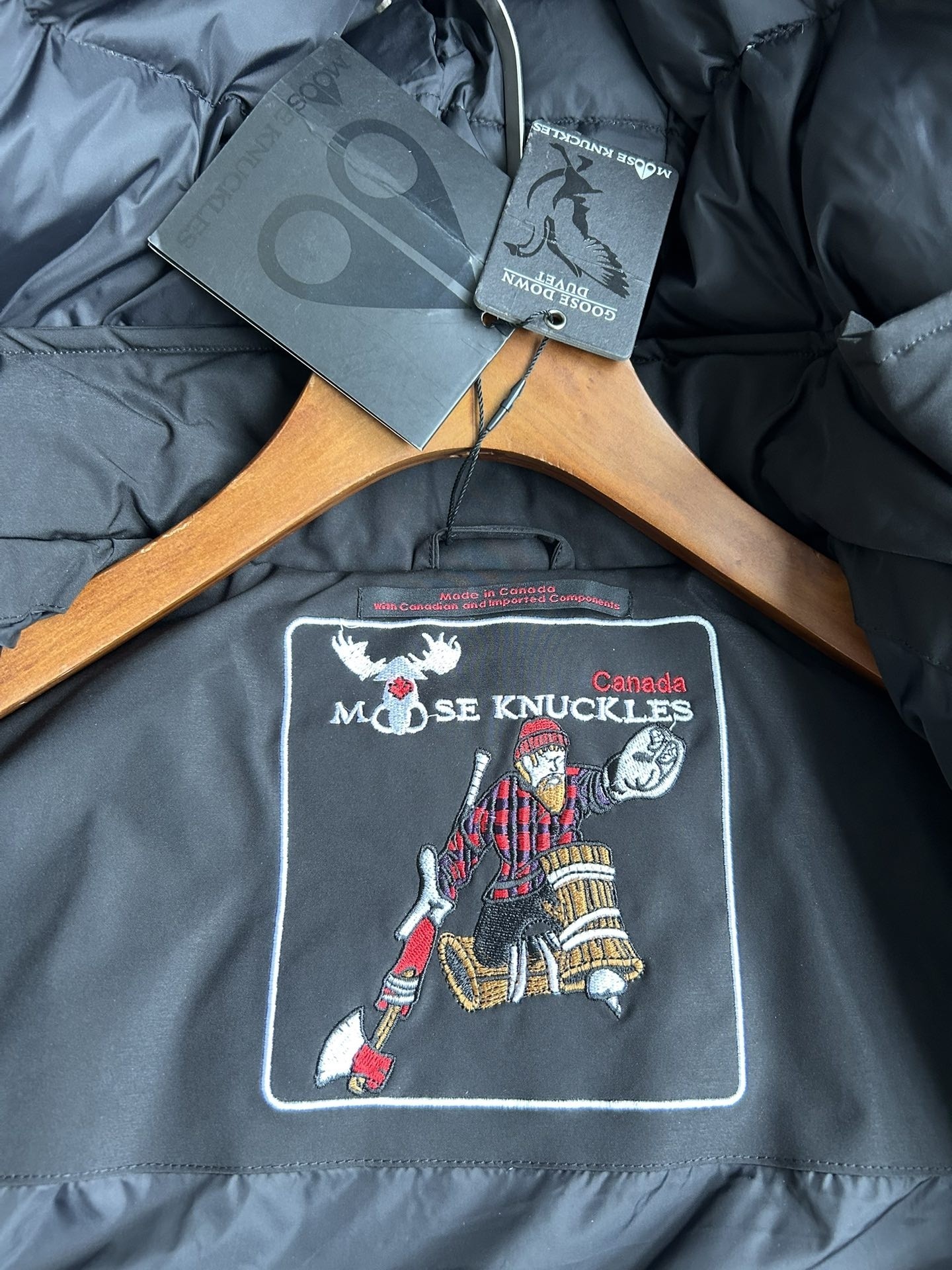 【MOOSE KNUCKLES 公式旗艦店】ダウンジャケット 男女兼用 ご好評に付き再入荷！