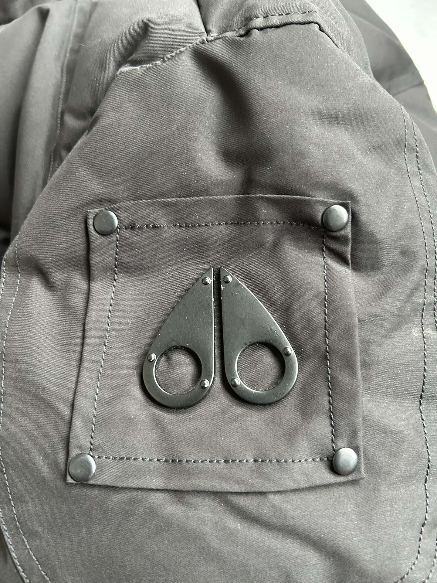 【MOOSE KNUCKLES 公式旗艦店】ダウンジャケット 男女兼用 ご好評に付き再入荷！