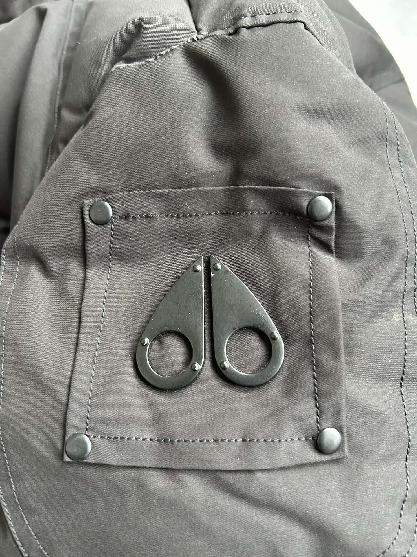 【MOOSE KNUCKLES 公式旗艦店】ダウンジャケット 男女兼用 ご好評に付き再入荷！