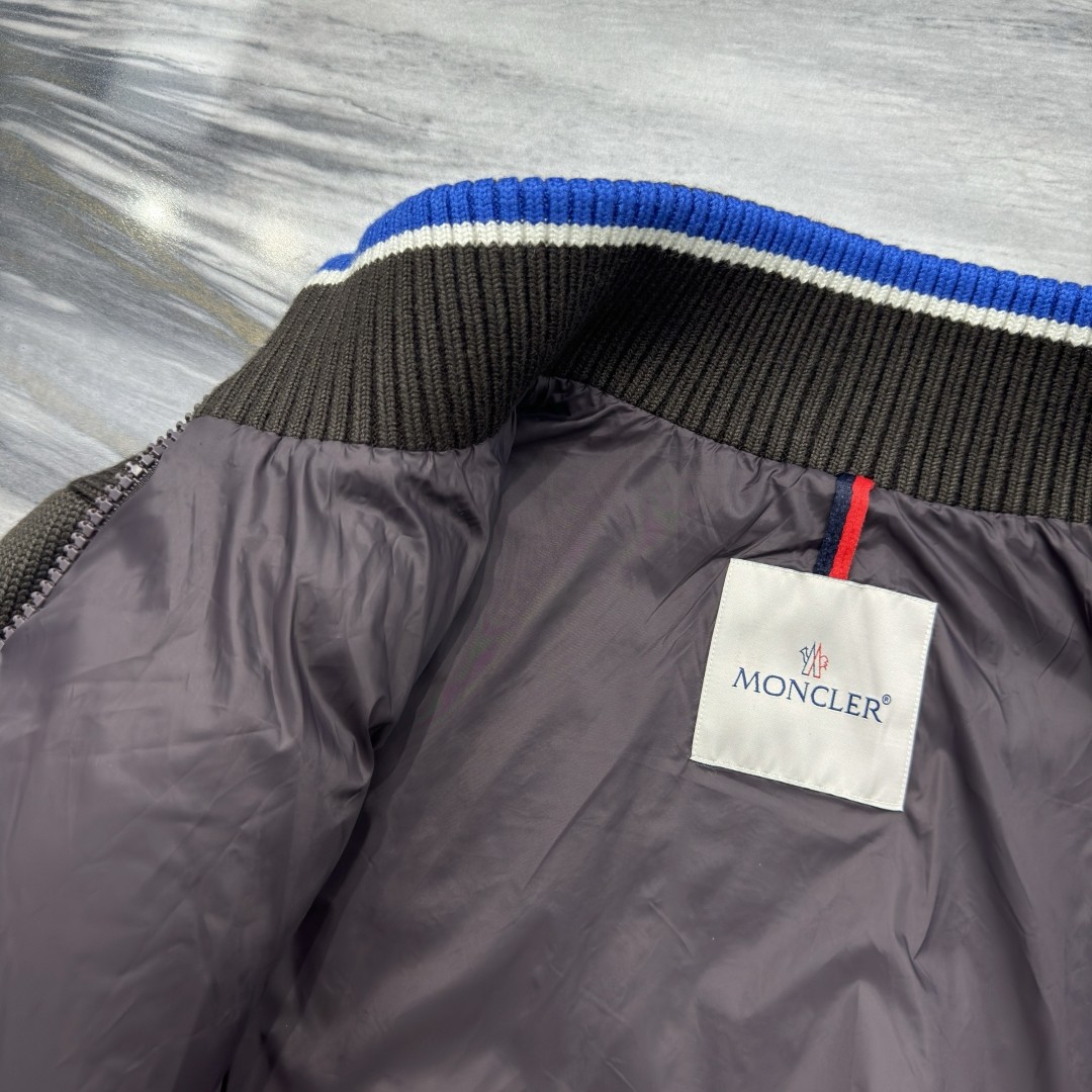 【MONCLER 公式旗艦店】モンクレール ダウンジャケット ご好評に付き再入荷！