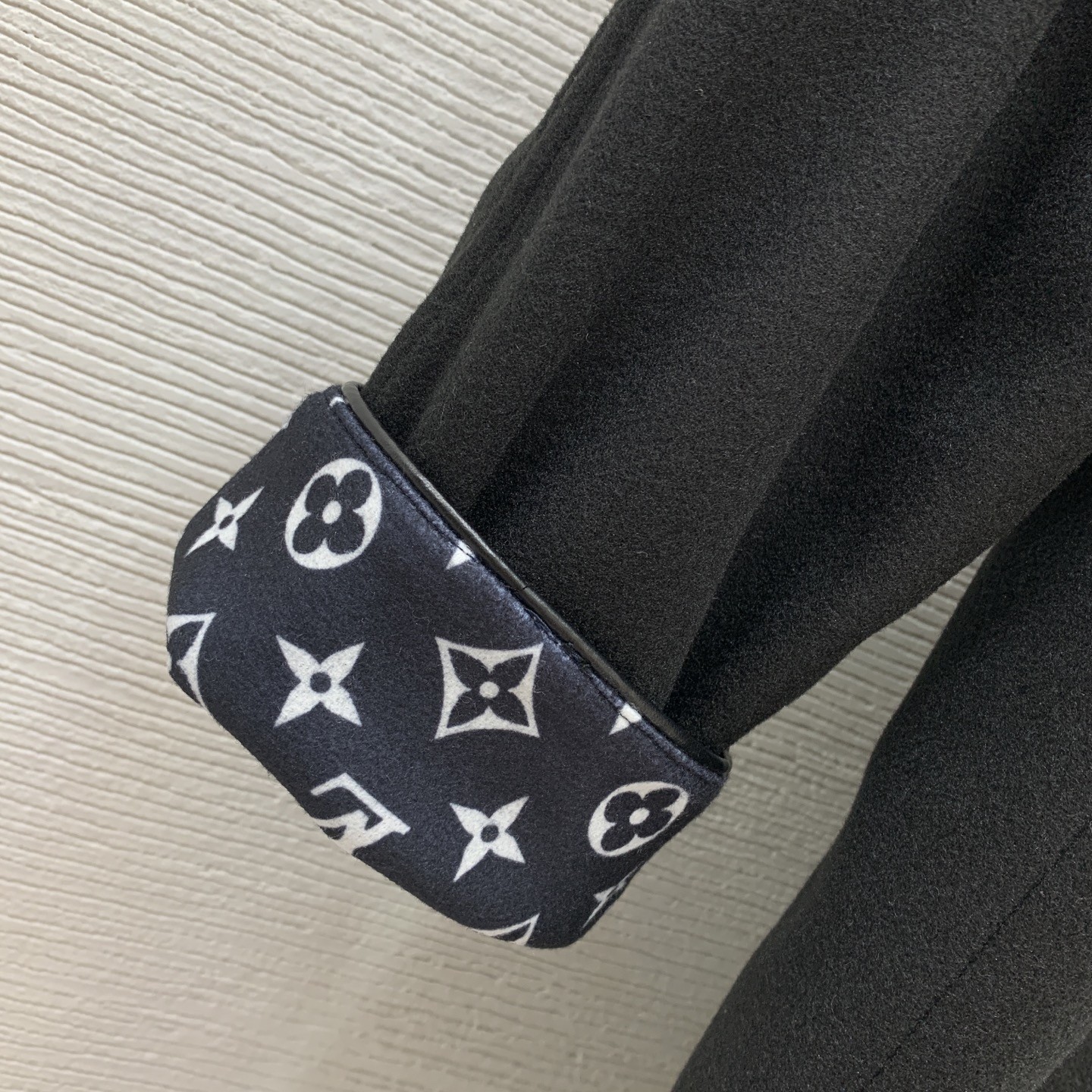 【LOUIS VUITTON旗艦店】ルイヴィトン ロングコート ご好評に付き再入荷！