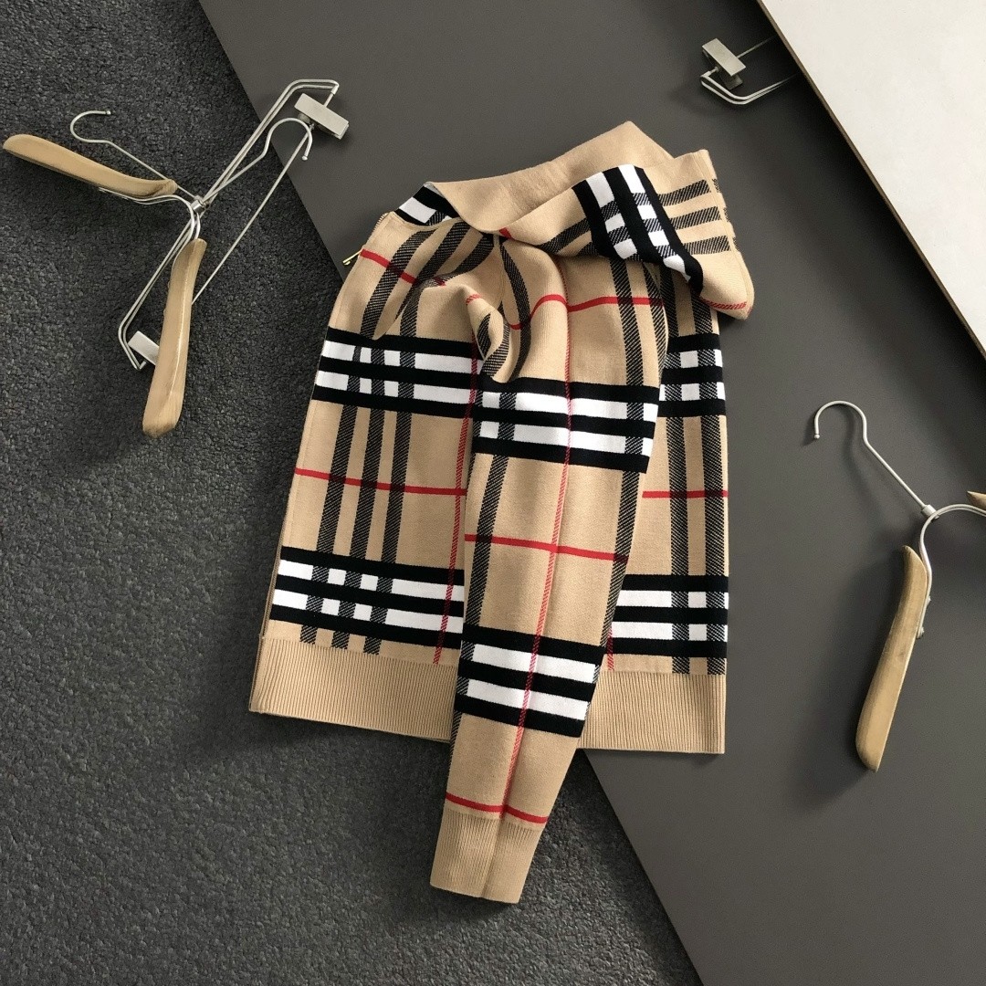 【BURBERRY旗艦店】バーバリー セーター ご好評に付き再入荷！