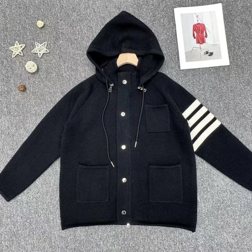 【THOM BROWNE旗艦店】 ジャケット ご好評に付き再入荷！