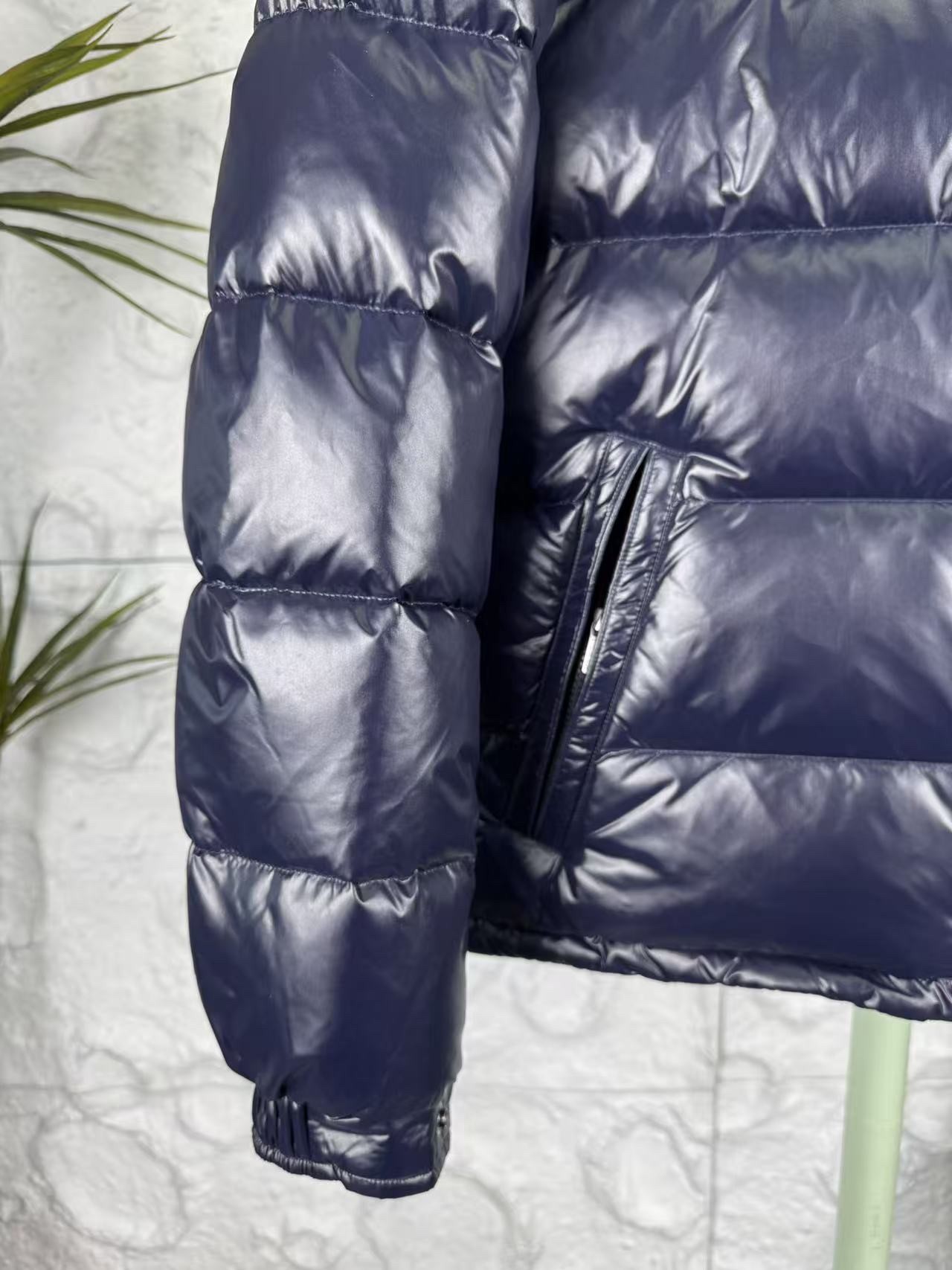 【Moncler全国送料無料】【即日出荷】新作数量限定予行販売モンクレールダウンジャケット