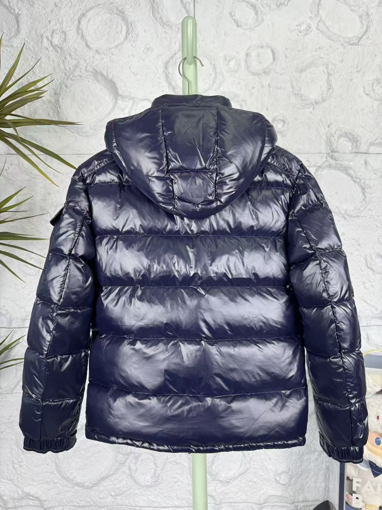 【Moncler全国送料無料】【即日出荷】新作数量限定予行販売モンクレールダウンジャケット