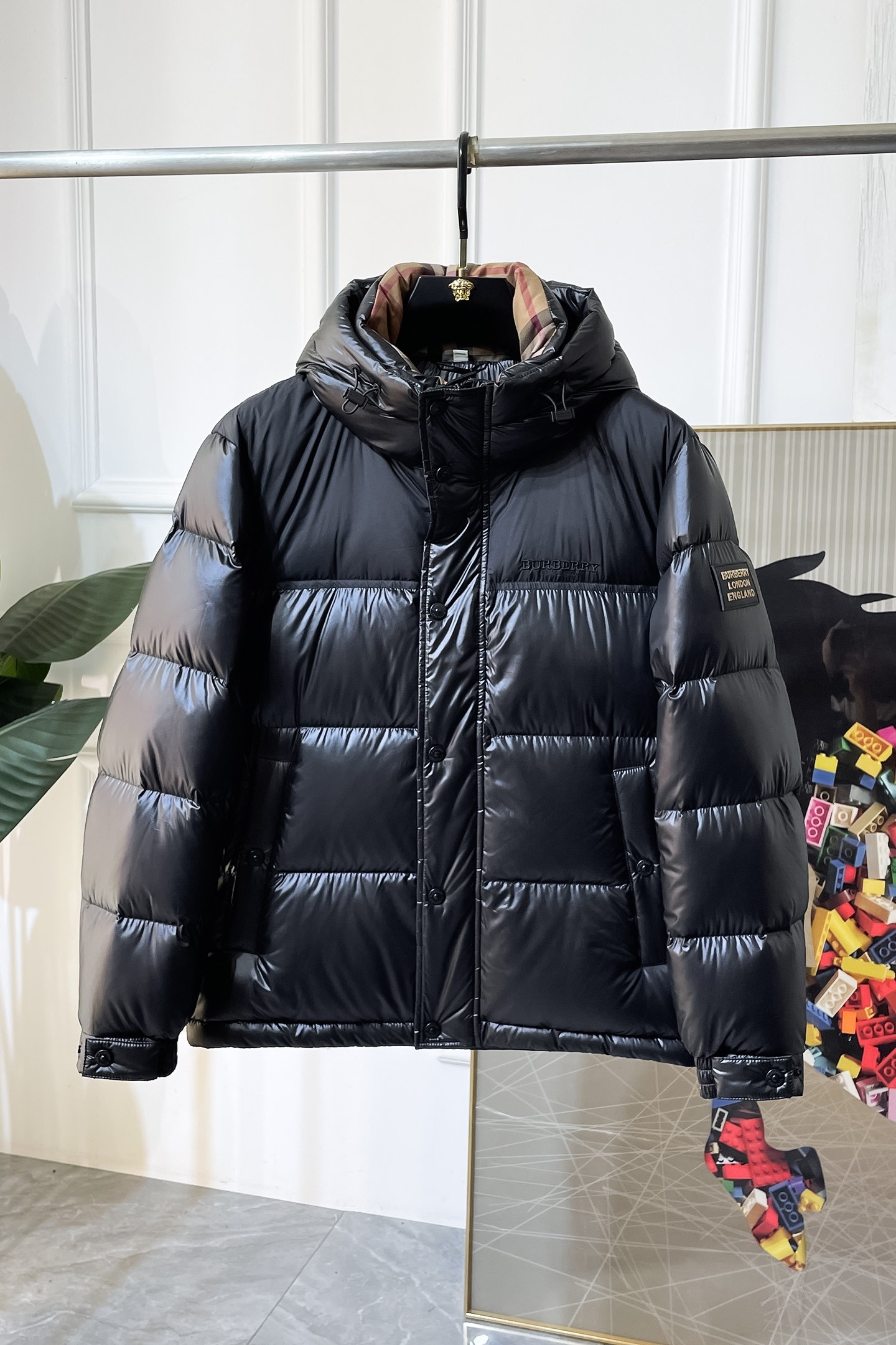 【BUREERRY旗艦店】（バーバリー）ダウンジャケット、ご好評に付き再入荷！！