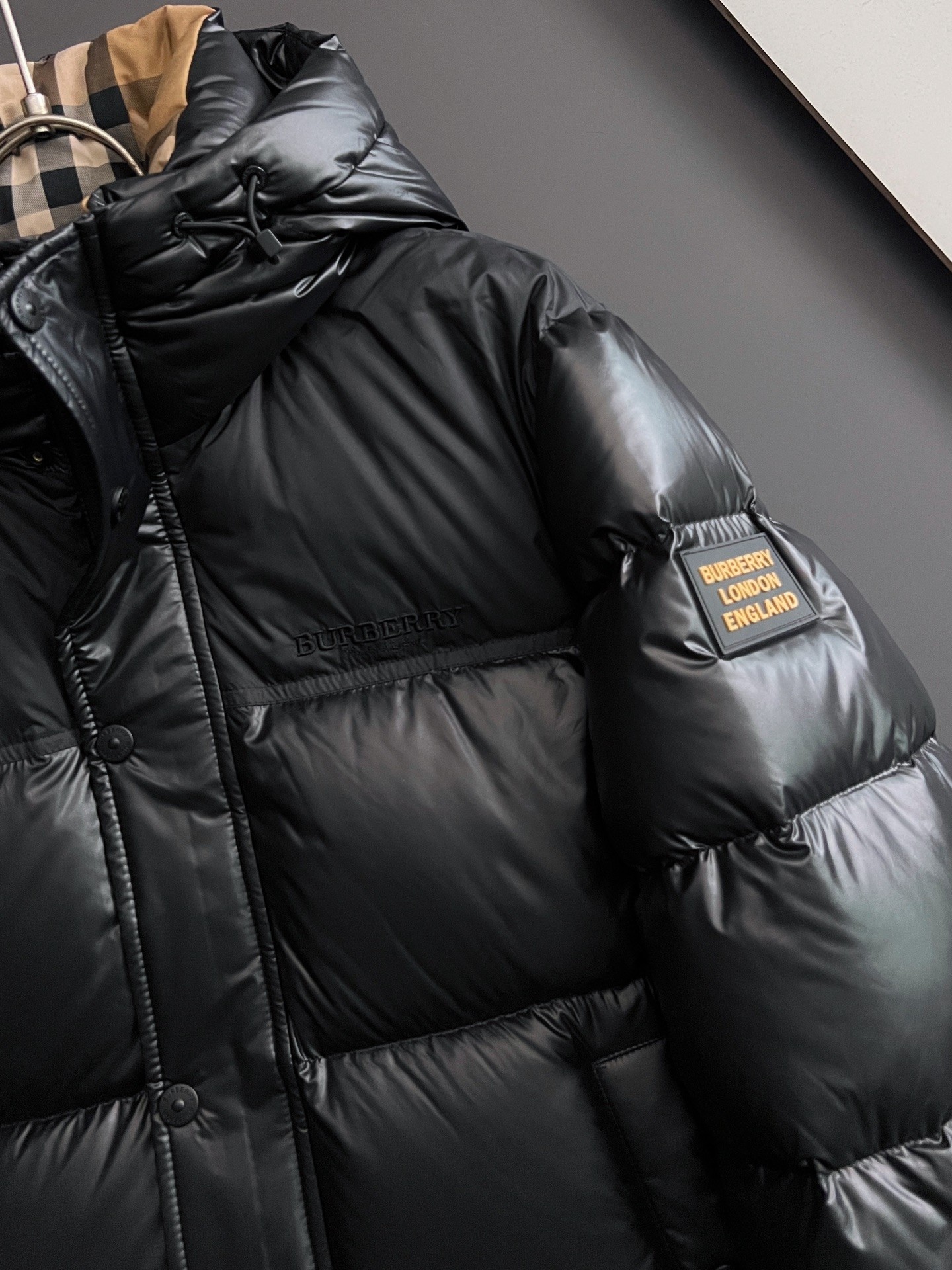 【BUREERRY旗艦店】（バーバリー）ダウンジャケット、ご好評に付き再入荷！！