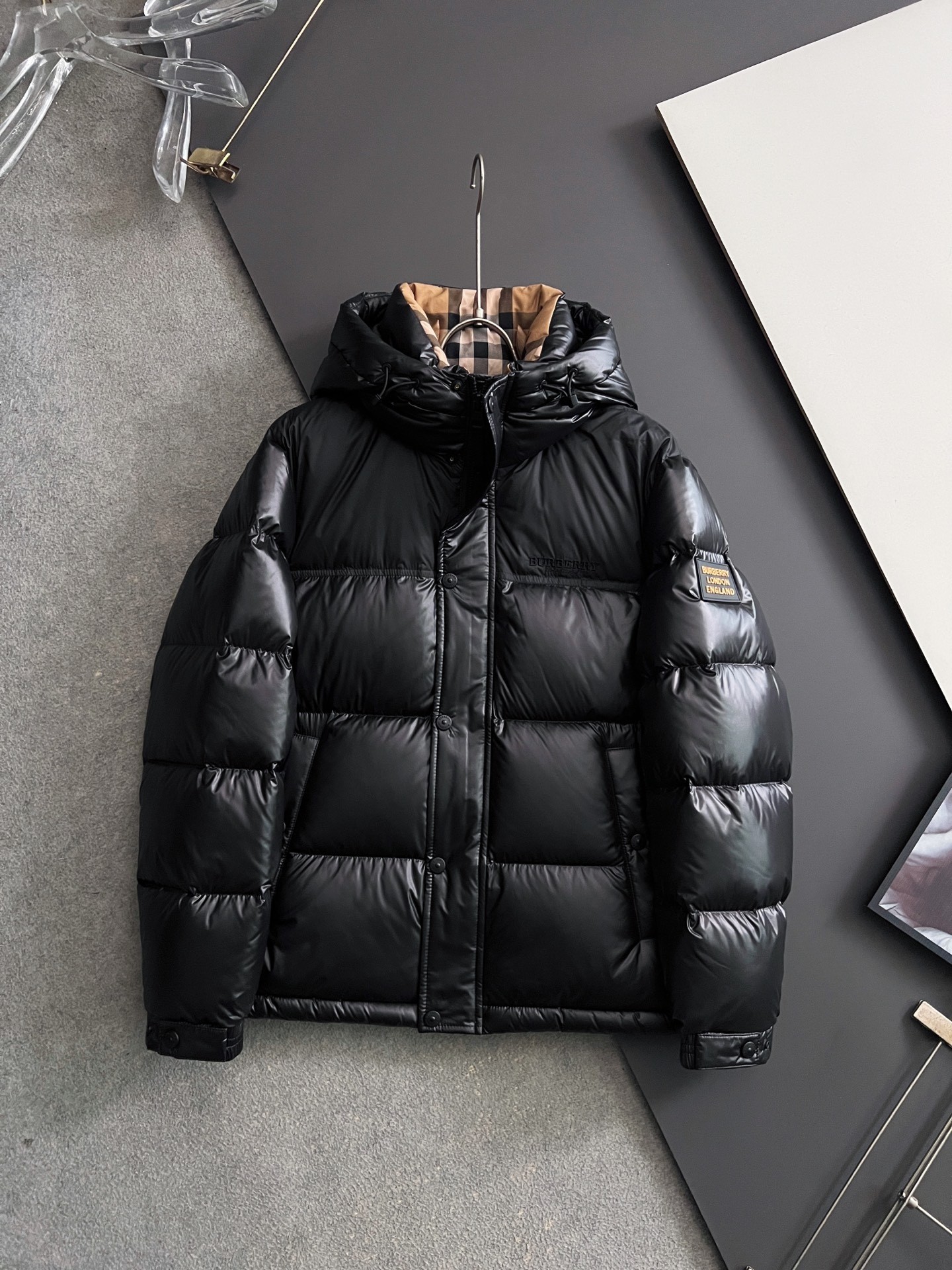 【BUREERRY旗艦店】（バーバリー）ダウンジャケット、ご好評に付き再入荷！！