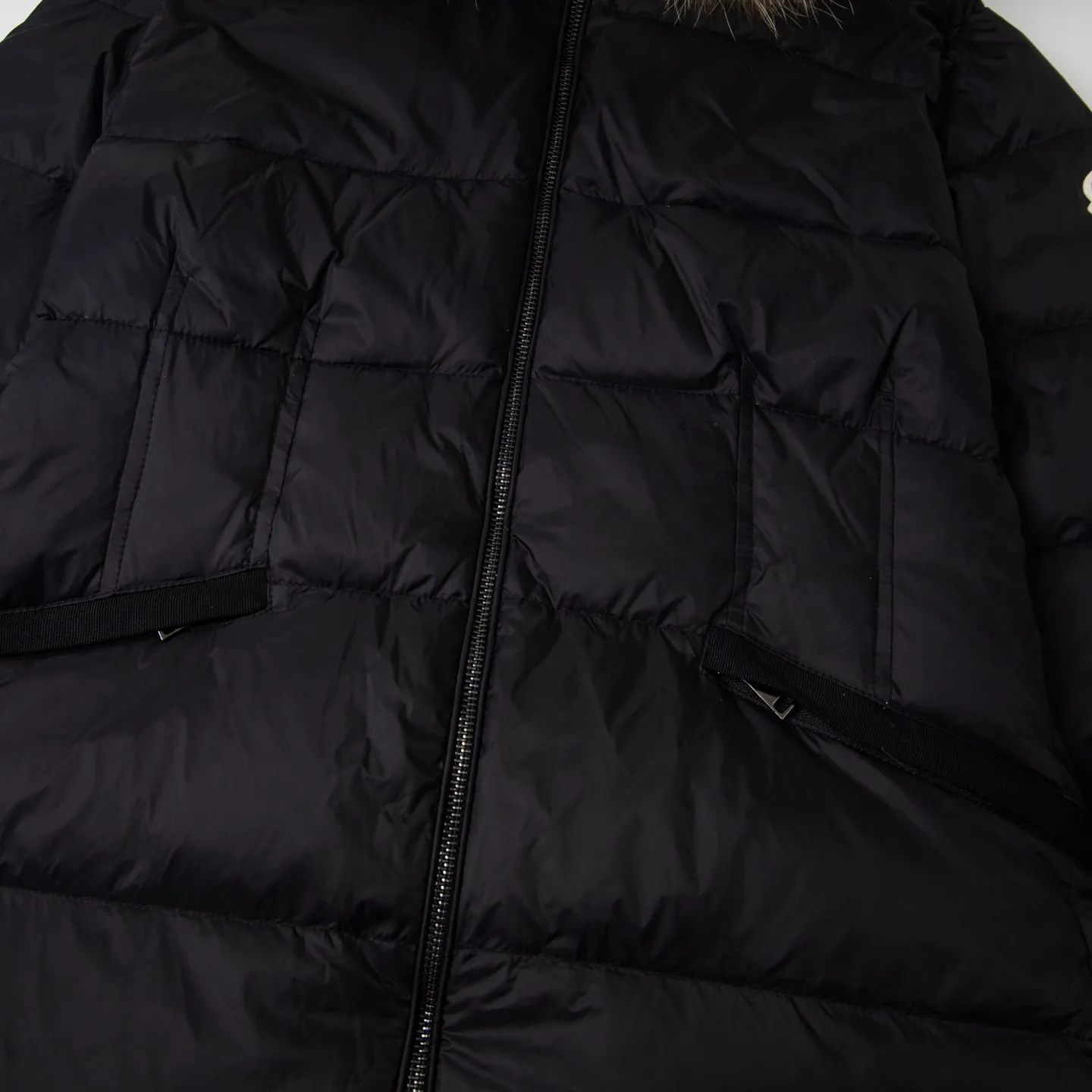 【MONCLER公式 旗艦店】モンクレール ダウンジャケット、ご好評に付き再入荷！