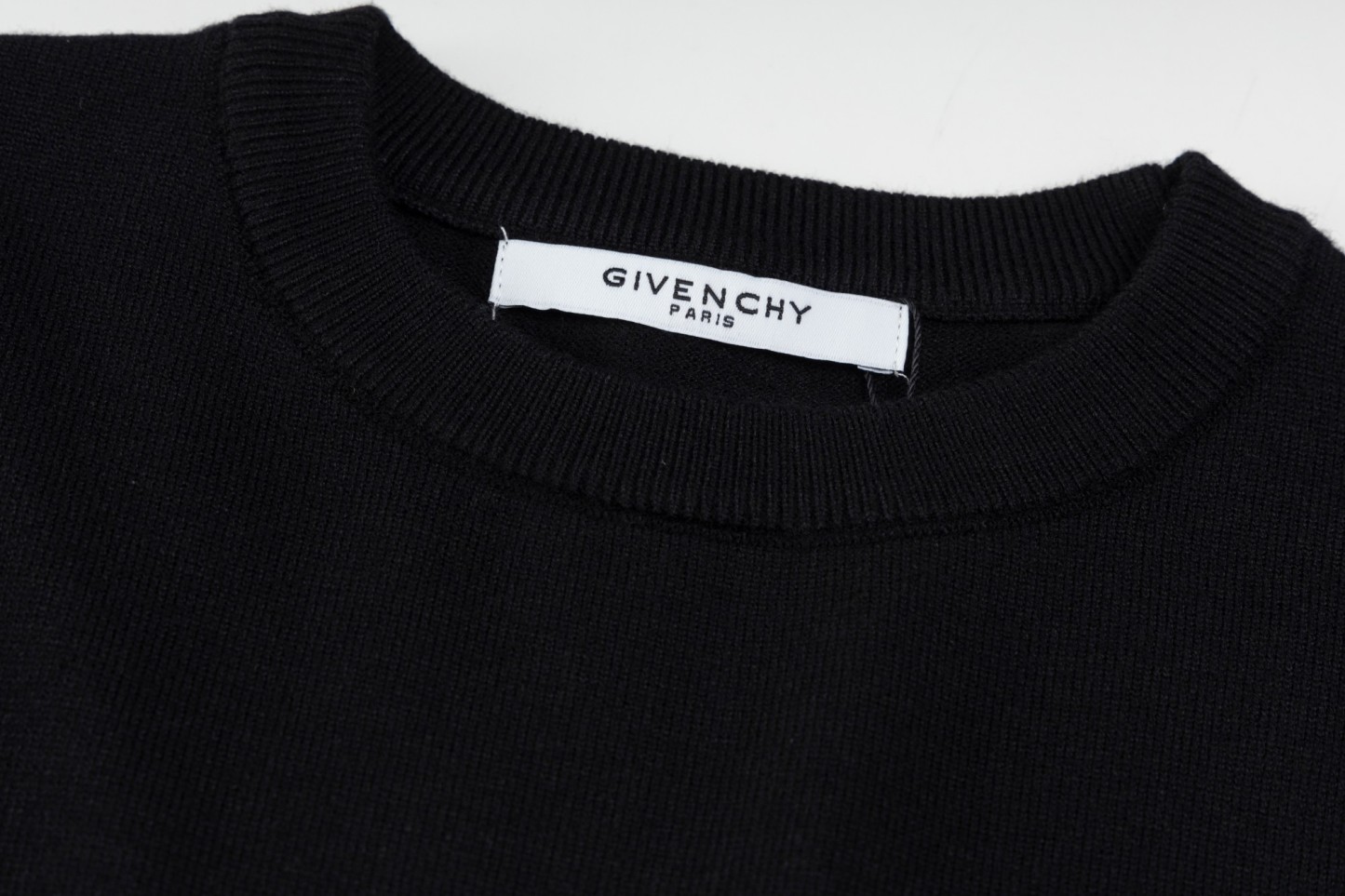 【GIVENCHY旗艦店】ジバンシー セーター ご好評に付き再入荷！