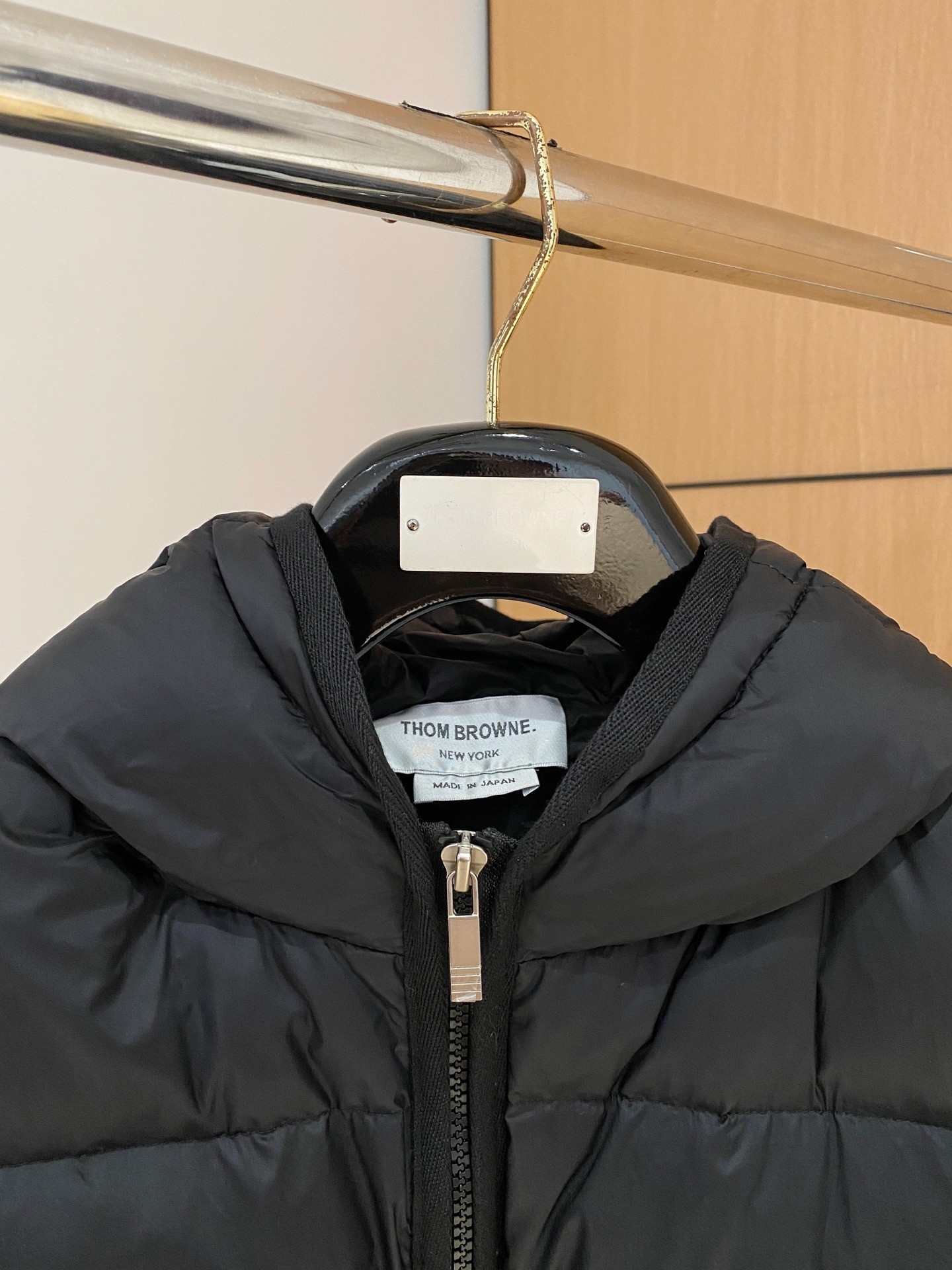 【MONCLER 公式旗艦店】モンクレール ダウンジャケット ご好評に付き再入荷！