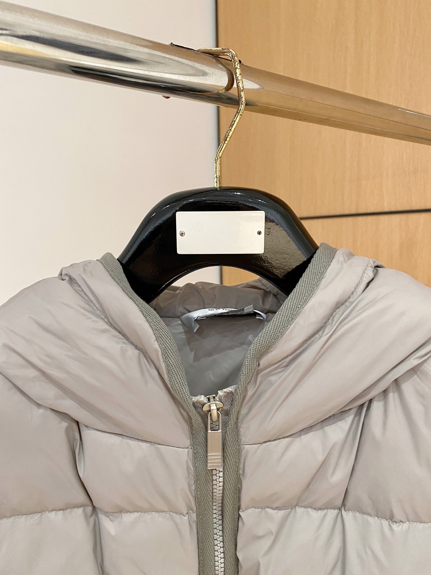 【MONCLER 公式旗艦店】モンクレール ダウンジャケット ご好評に付き再入荷！