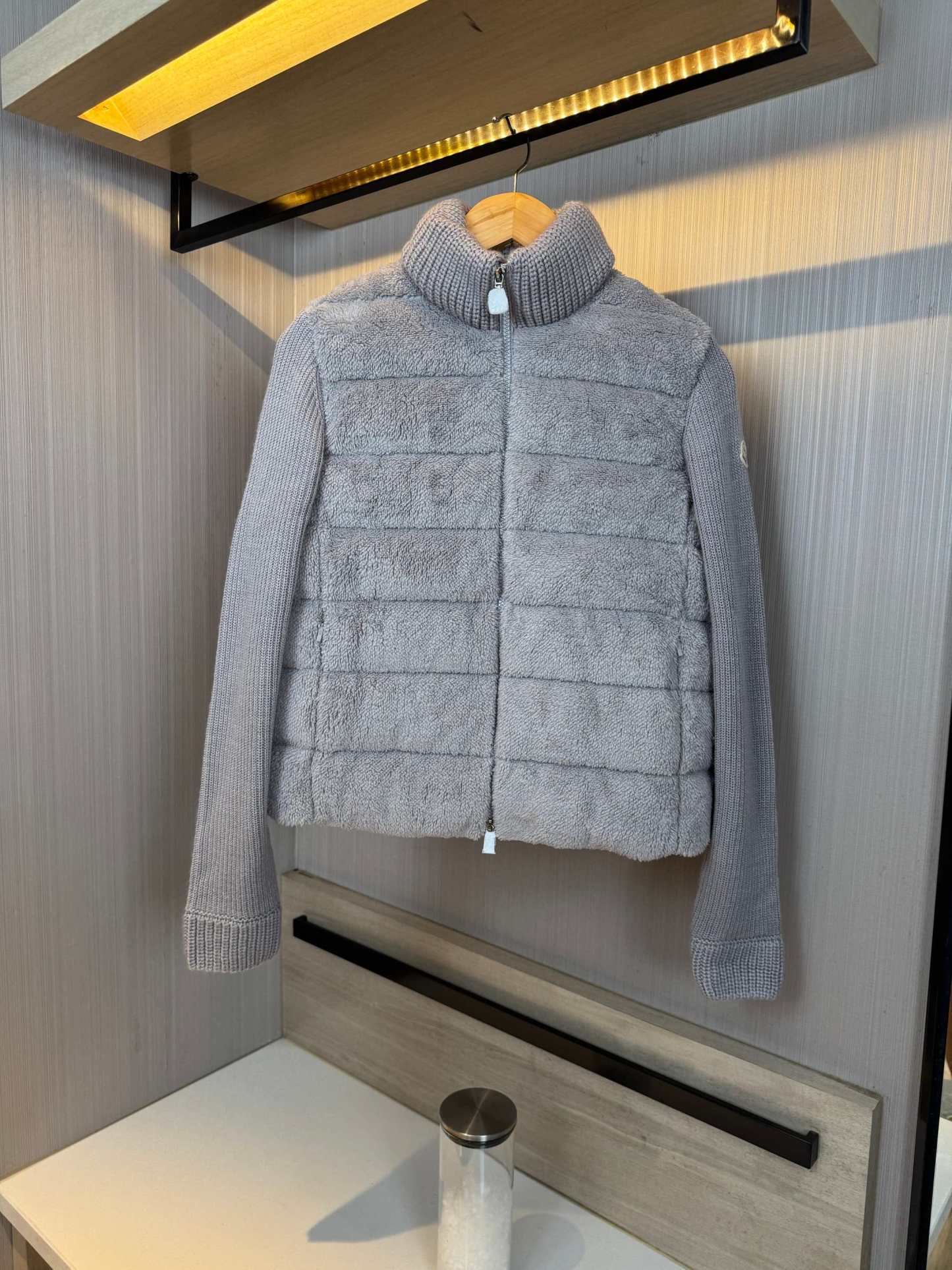 【MONCLER 公式旗艦店】モンクレール ダウンジャケット ご好評に付き再入荷！