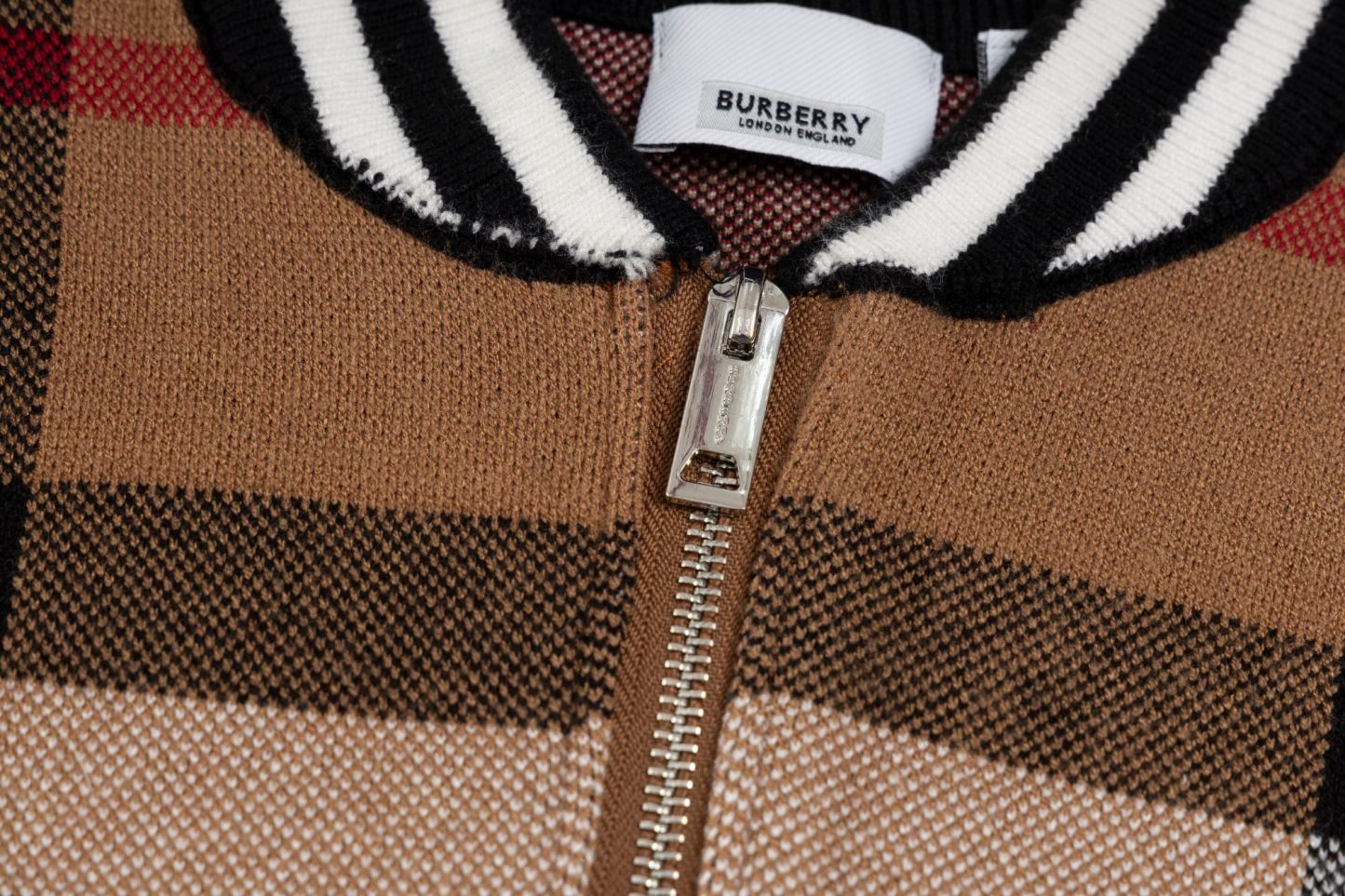 【BURBERRY旗艦店】バーバリー セーター ご好評に付き再入荷！
