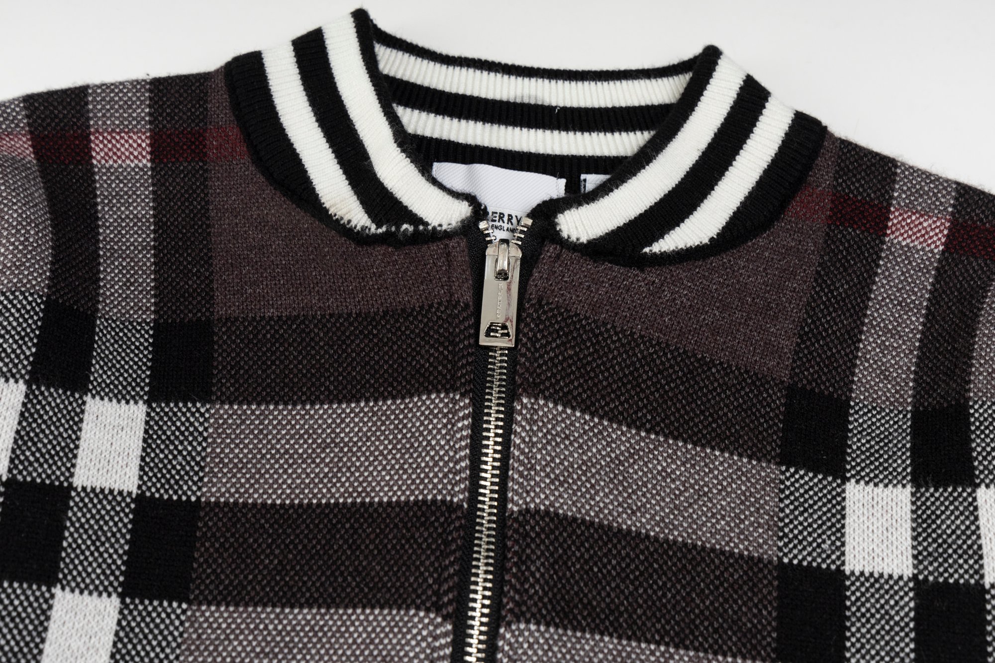 【BURBERRY旗艦店】バーバリー セーター ご好評に付き再入荷！