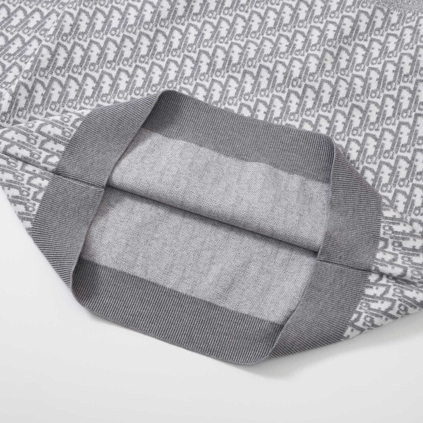 【DIOR旗艦店】ディオール セーター ご好評に付き再入荷！