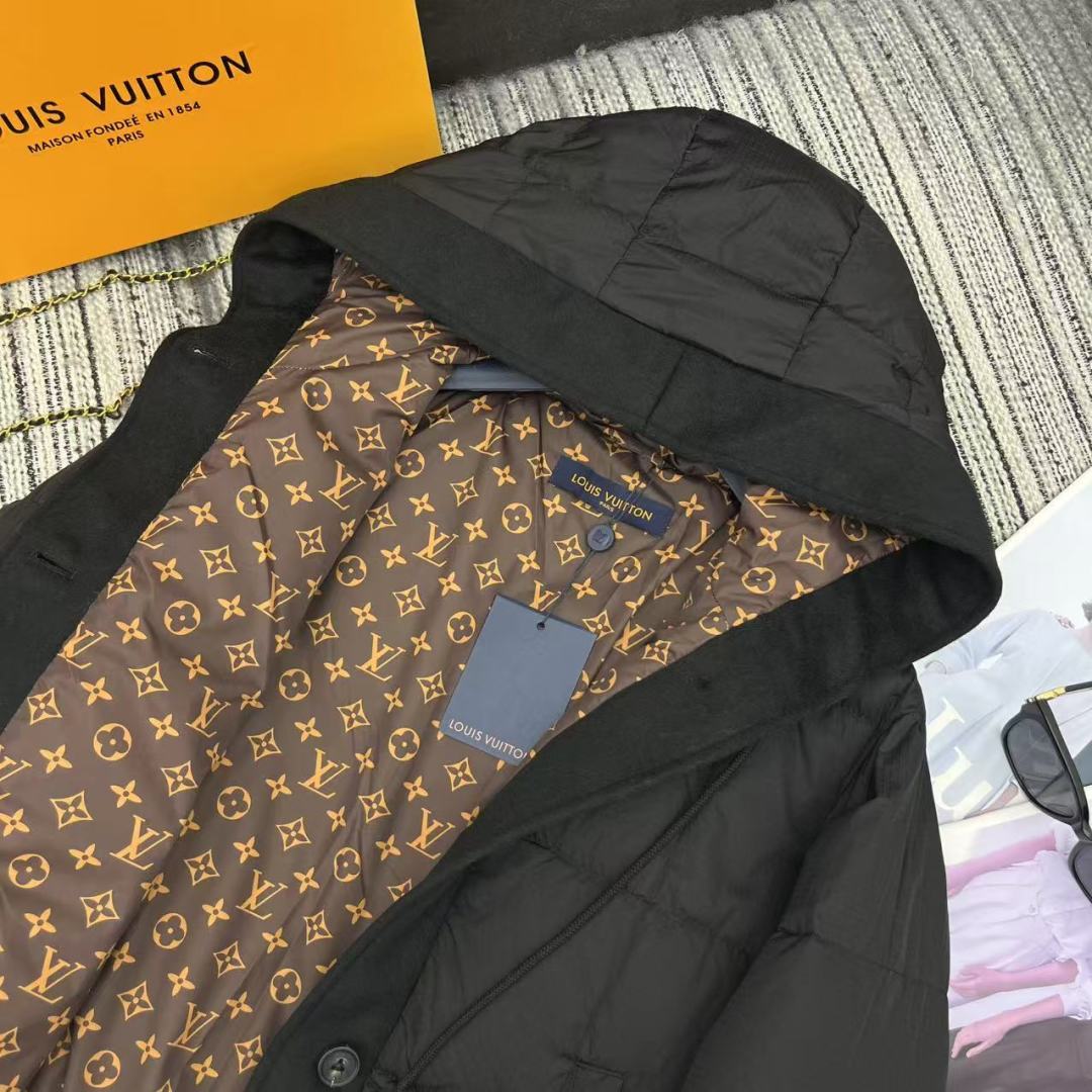 【LOUIS VUITTON旗艦店】ルイヴィトン ダウンジャケット ご好評に付き再入荷！