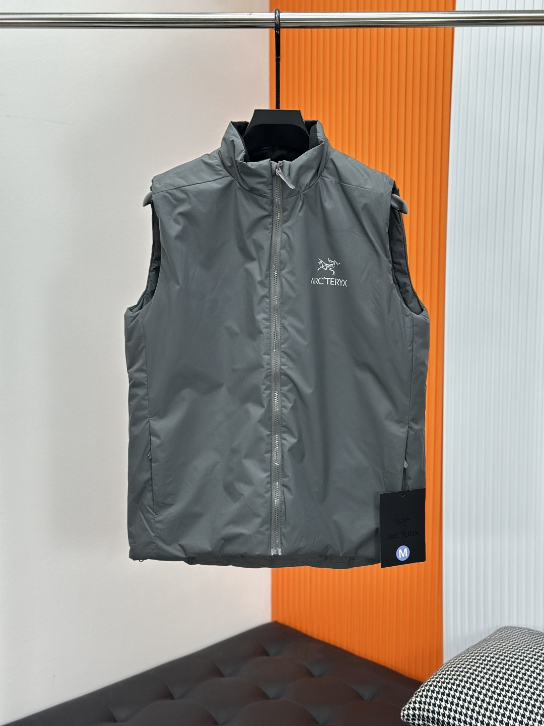 【ARC'TERYX旗艦店】ダウンベスト 男女兼用 ご好評に付き再入荷！