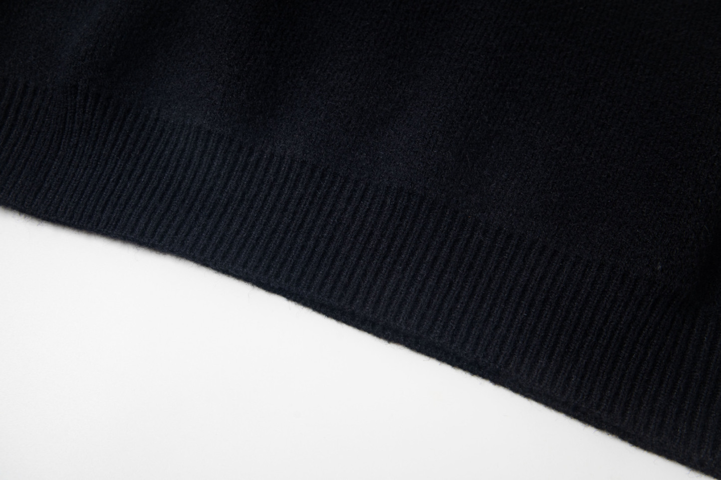 【LOUIS VUITTON旗艦店】ルイヴィトン セーター 男女兼用 ご好評に付き再入荷！