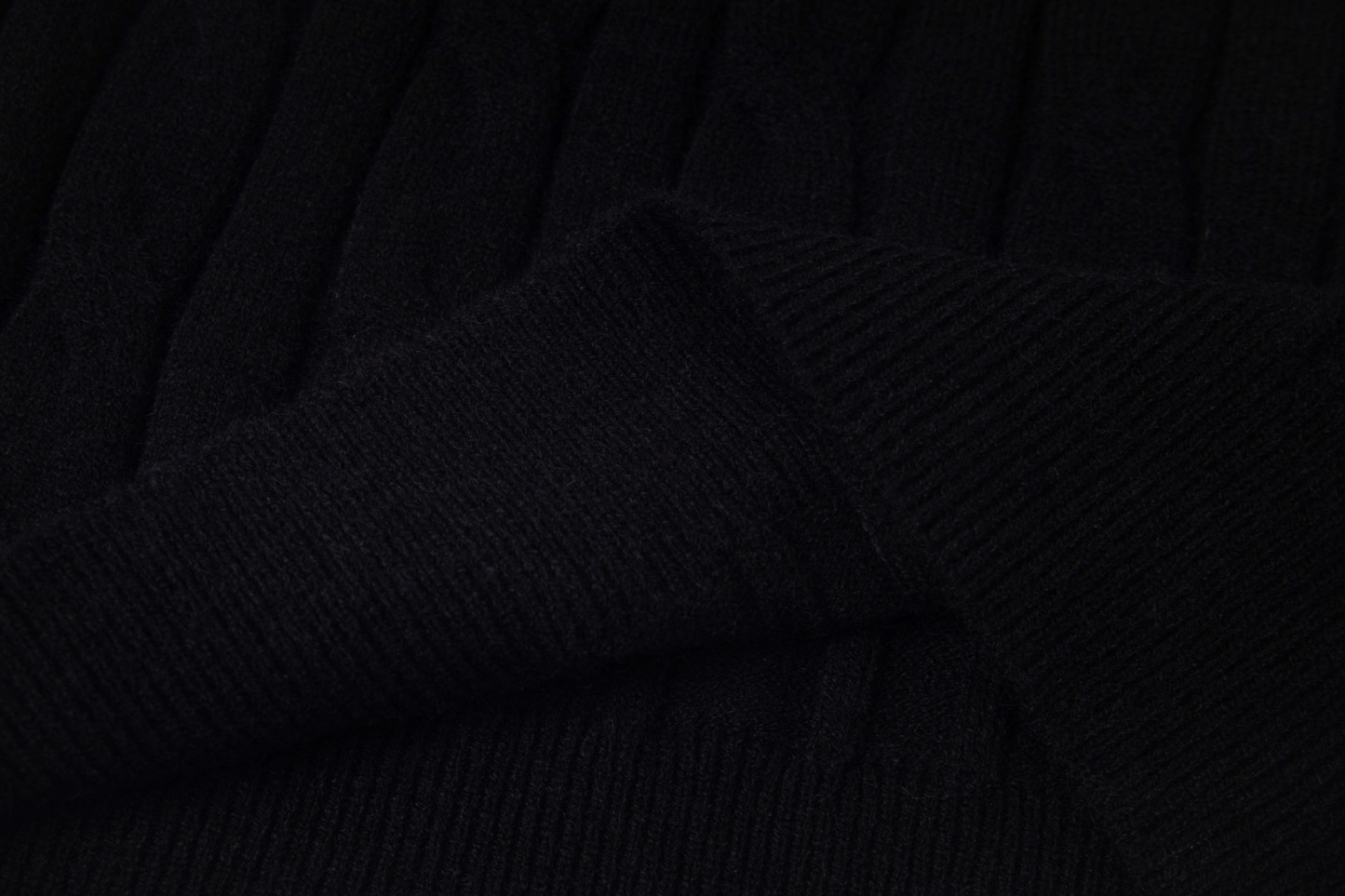 【PRADA旗艦店】プラダ セーター 男女兼用 ご好評に付き再入荷！