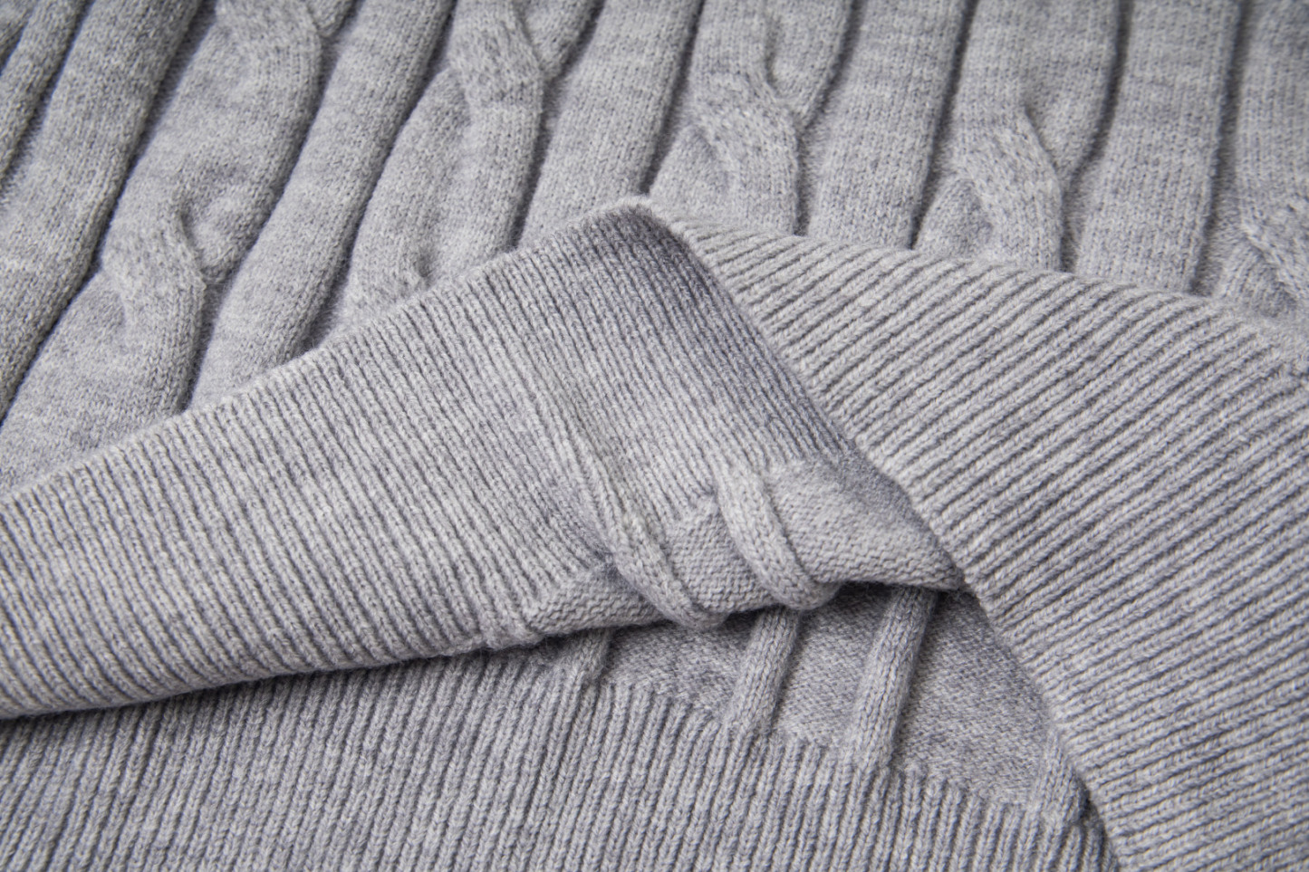 【PRADA旗艦店】プラダ セーター 男女兼用 ご好評に付き再入荷！