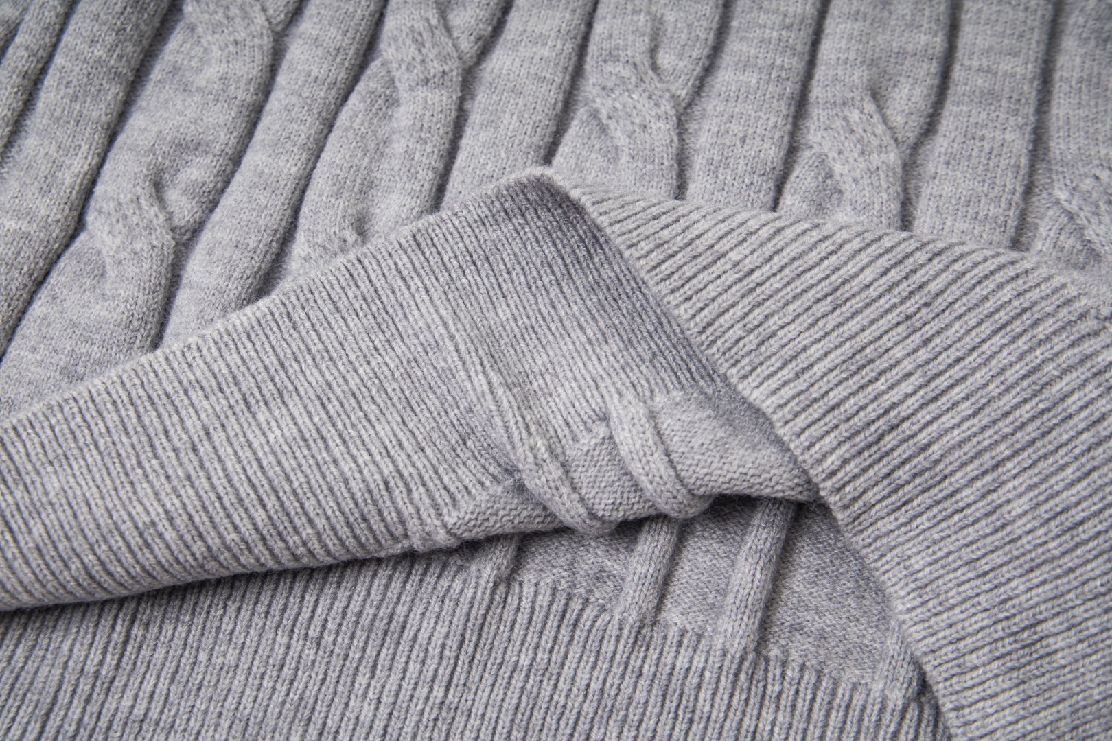 【PRADA旗艦店】プラダ セーター 男女兼用 ご好評に付き再入荷！