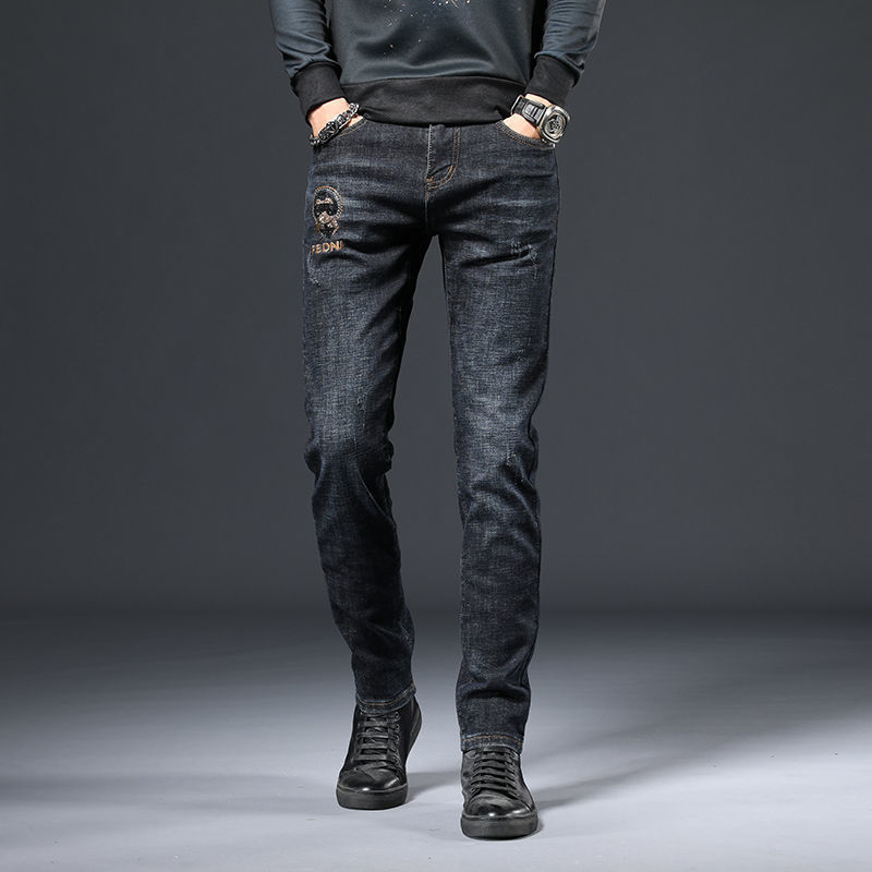 FENDI (フェンディ)公式旗艦店 刺繍ロゴ 、新作ジーンズ