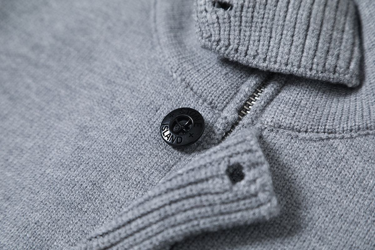 【STONE ISLAND旗艦店】 セーター 男女兼用 ご好評に付き再入荷！