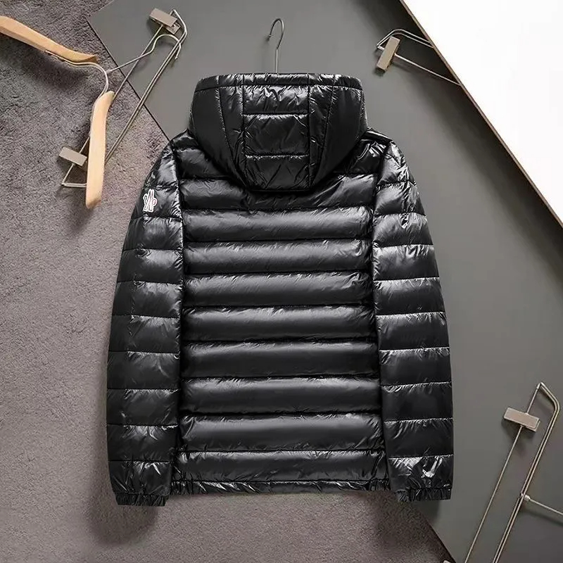 MONCLER ショート丈ダウンジャケット メンズ