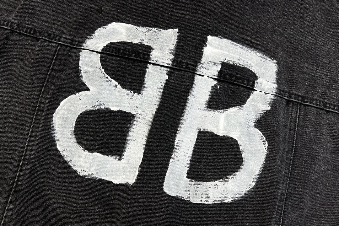 【BALENCIAGA公式旗艦店】バレンシアガ デニムジャケット ご好評に付き再入荷！