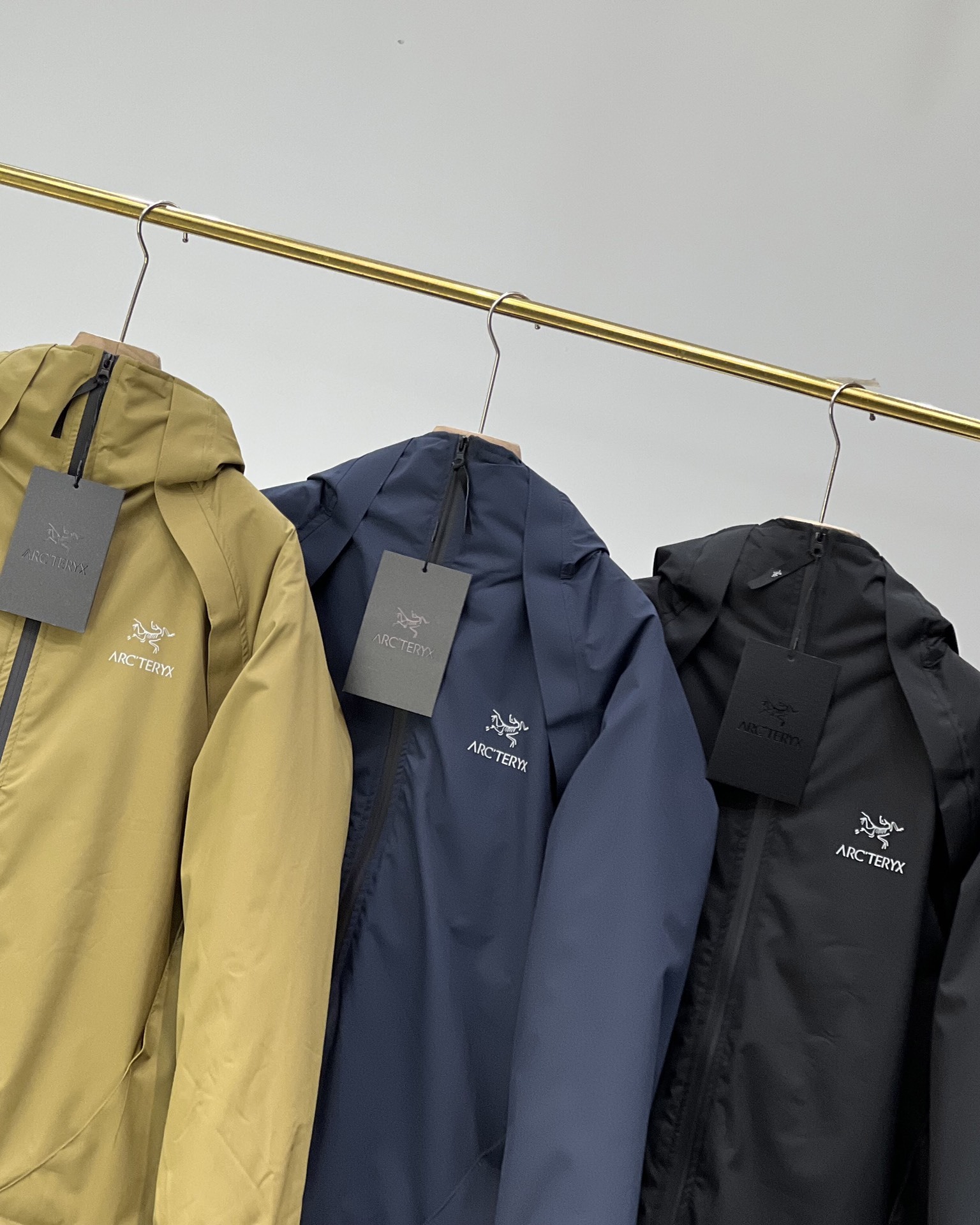 【ARC'TERYX旗艦店】ダウンジャケット ご好評に付き再入荷！