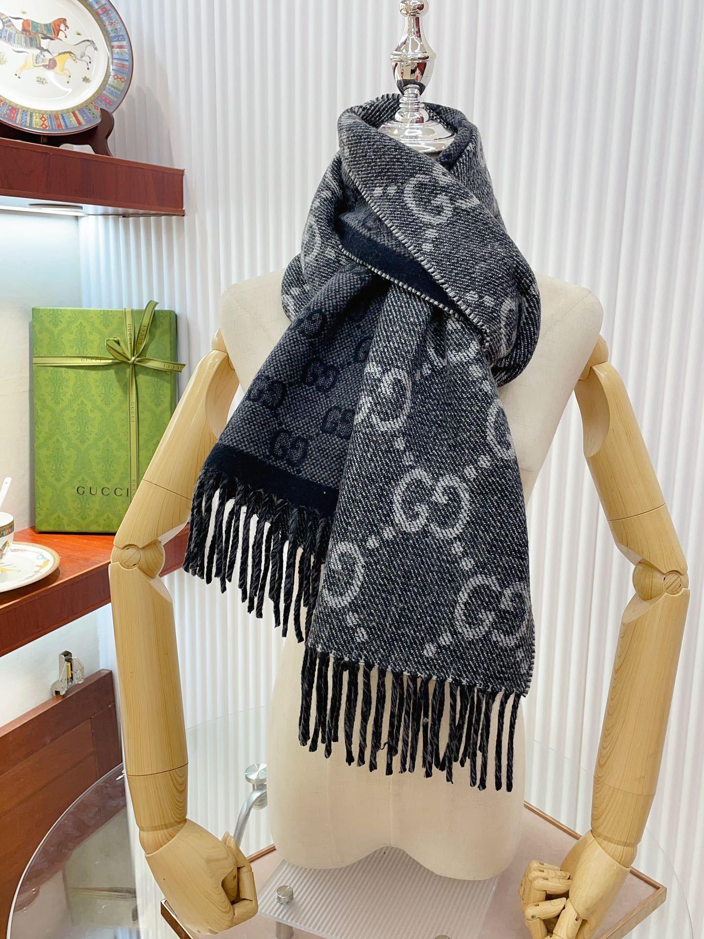 【GUCCI公式旗艦店】グッチ スカーフ 限定発売 送料無料