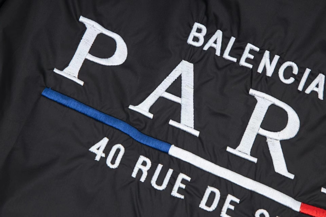 【BALENCIAGA旗艦店】バレンシアガ ジャケット、ご好評に付き再入荷！