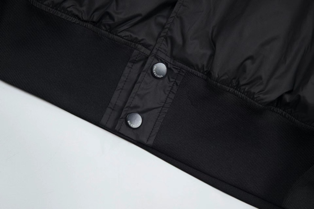 【BALENCIAGA旗艦店】バレンシアガ ジャケット、ご好評に付き再入荷！