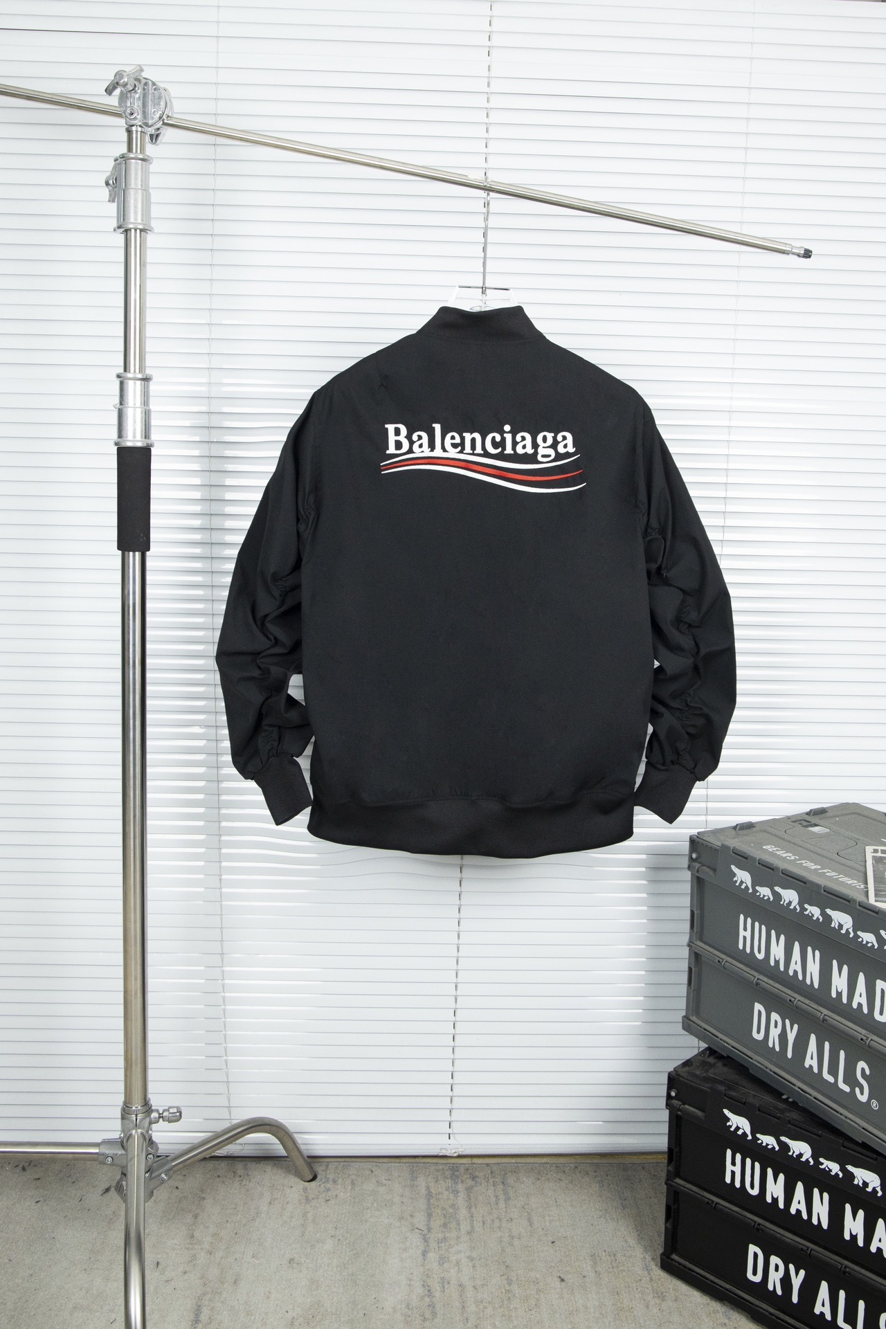 【BALENCIAGA旗艦店】バレンシアガ ジャケット、ご好評に付き再入荷！