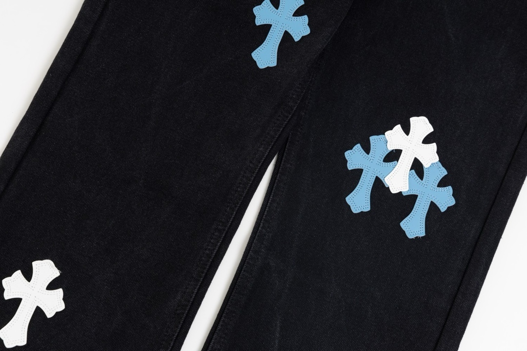 【CHROME HEARTS 公式旗艦店】クロムハーツ ジーパン、ご好評に付き再入荷！