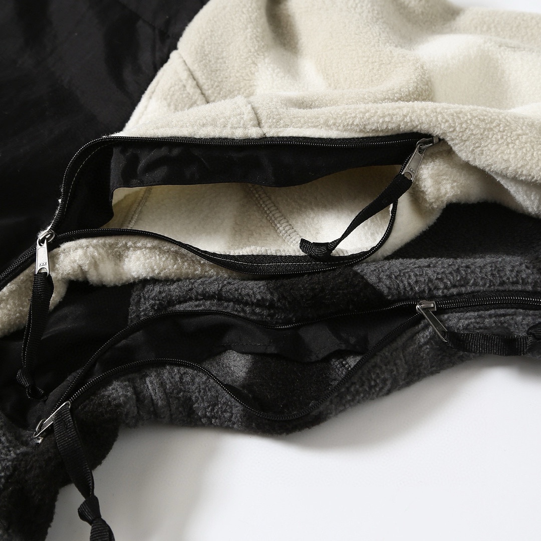 【THE NORTH FACE x KAWS】ジャケット 男女兼用 ご好評に付き再入荷！