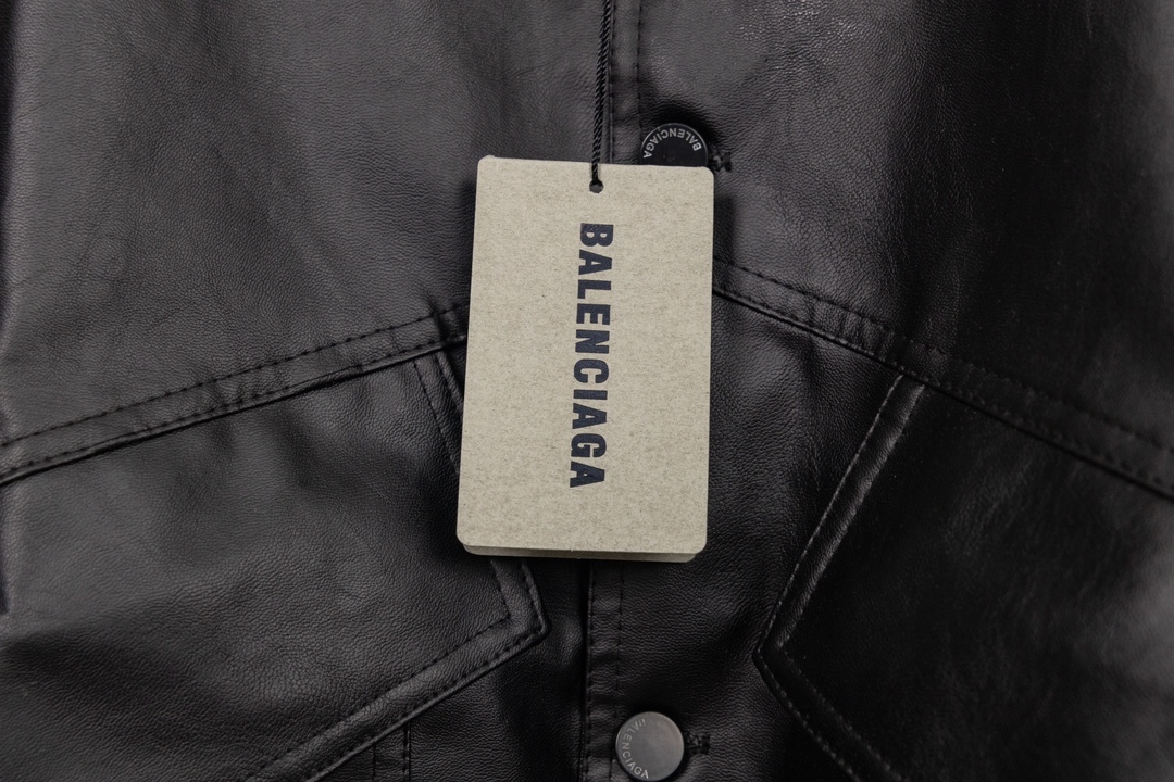 【BALENCIAGA旗艦店】バレンシアガ 革ジャケット、ご好評に付き再入荷！
