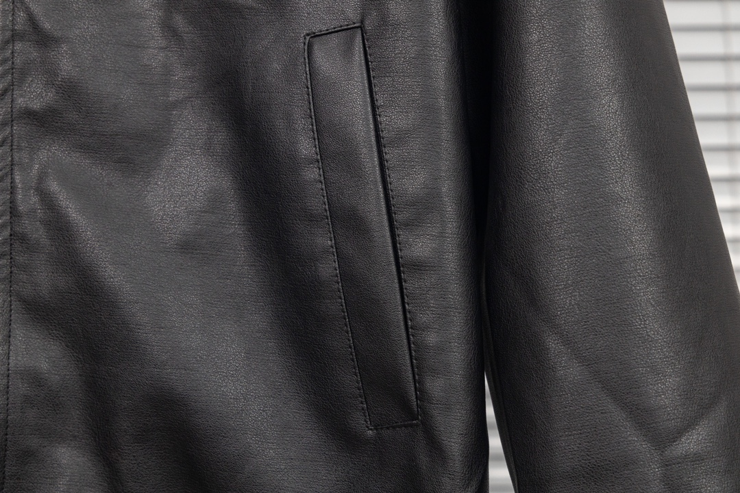 【PRADA旗艦店】プラダ ジャケット ご好評に付き再入荷！