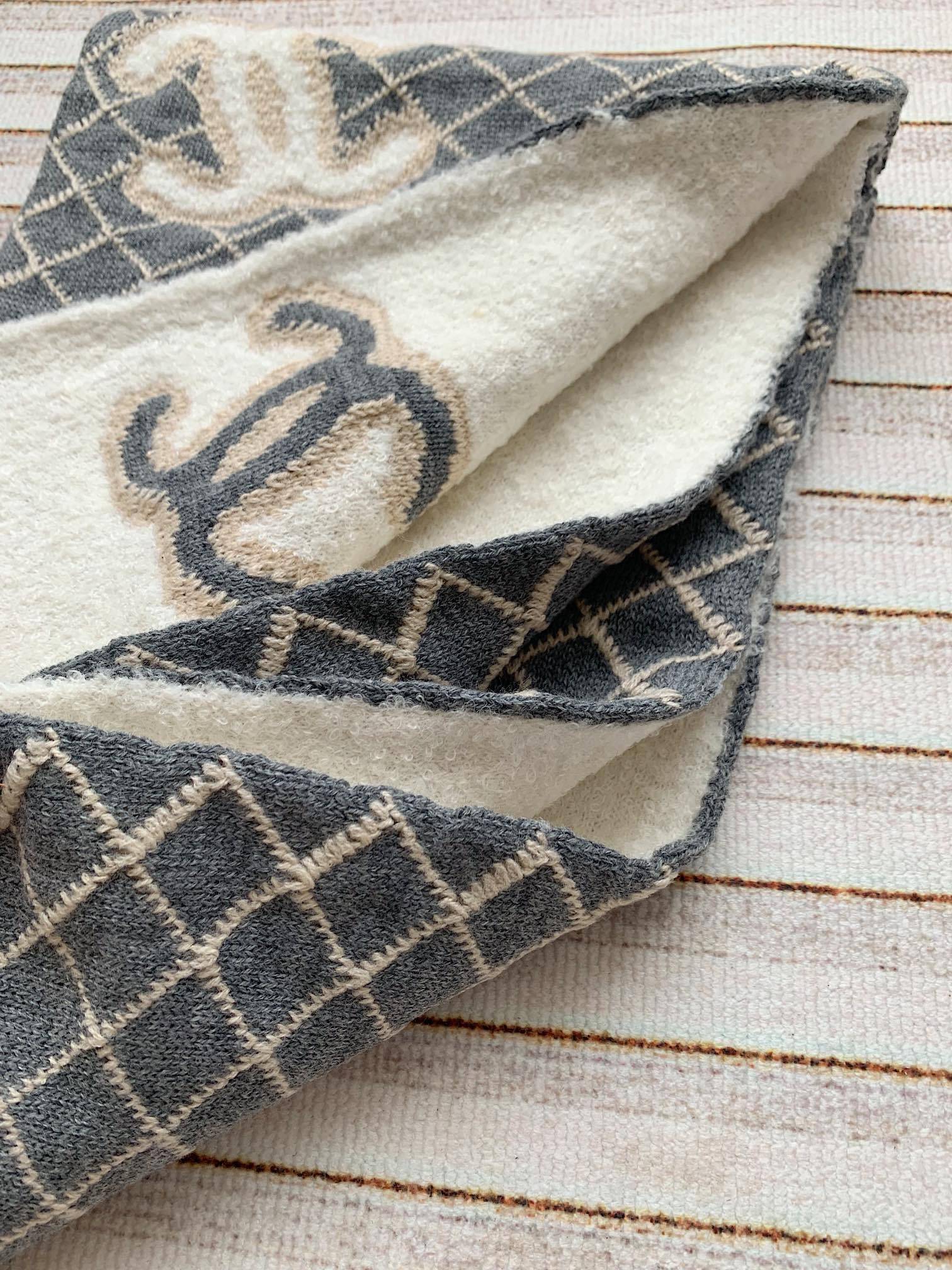 【CHANEL公式旗艦店】シャネル スカーフ 限定発売 送料無料