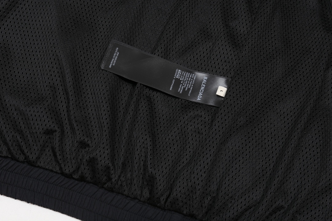 【BALENCIAGA旗艦店】バレンシアガ ジャケット、ご好評に付き再入荷！