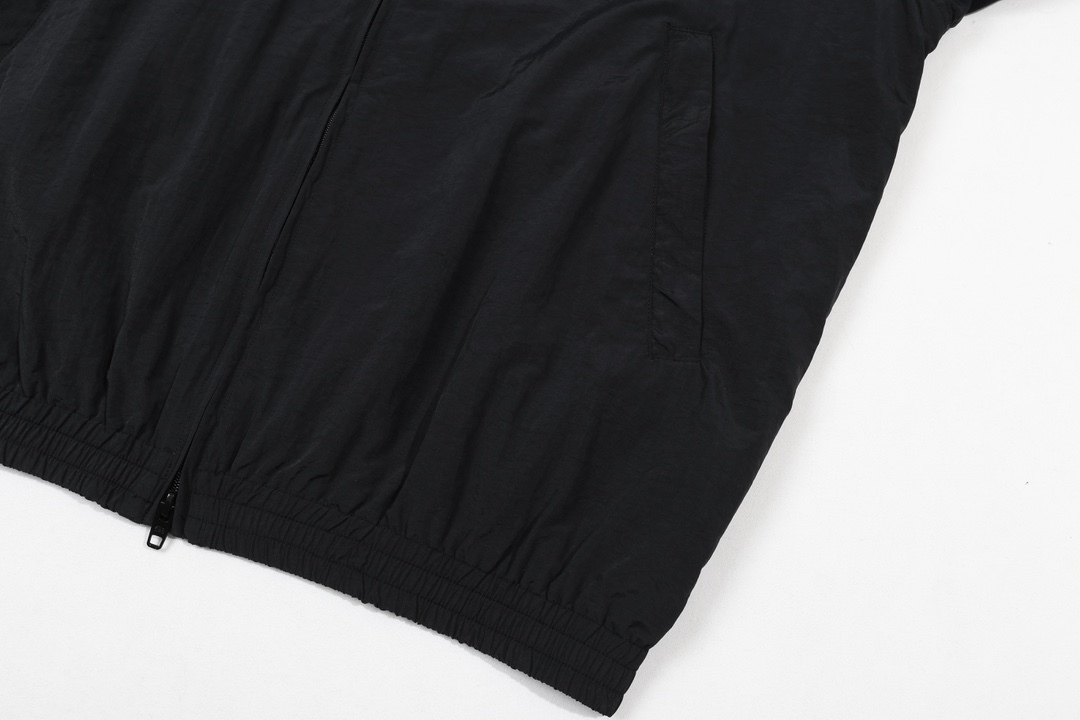 【BALENCIAGA旗艦店】バレンシアガ ジャケット、ご好評に付き再入荷！