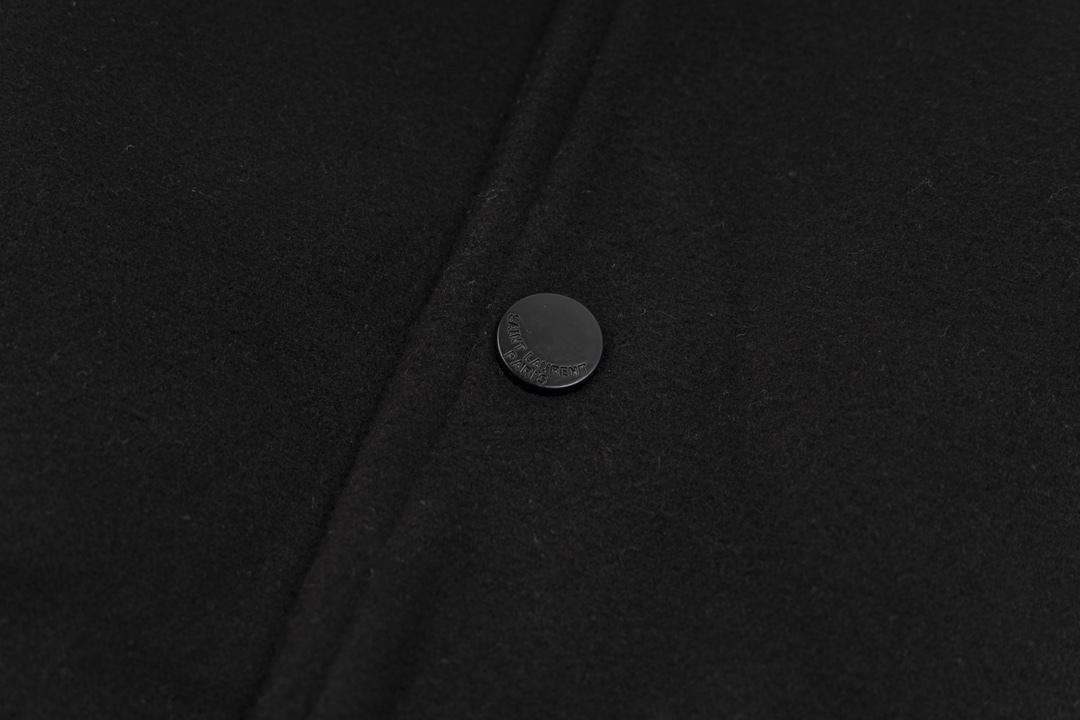 【SAINT LAURENT旗艦店】野球服のジャケット ご好評に付き再入荷！